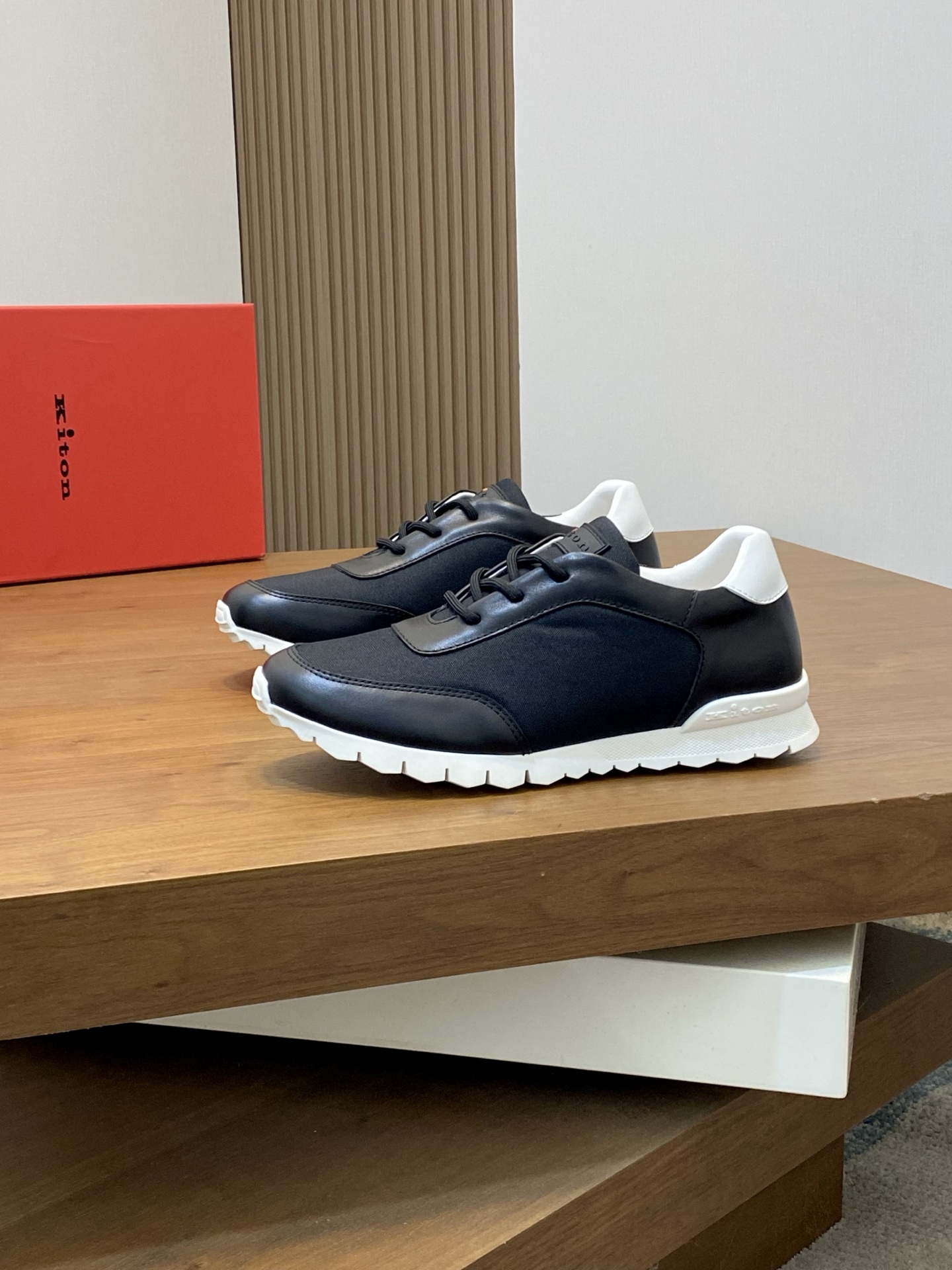 Kiton Men's Black Leather Sneakers - Comfortable & Lightweight Shoes 4 i1742315754388 2869 0 2