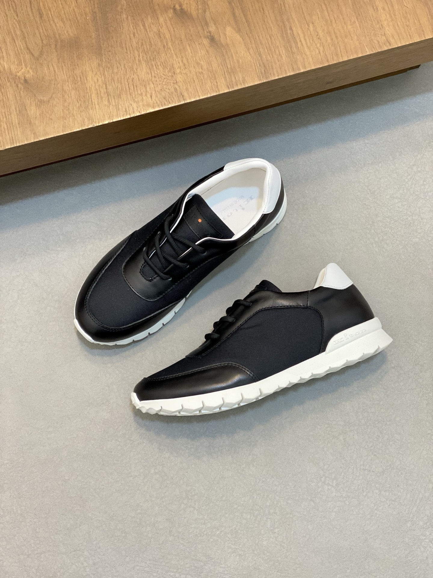 Kiton Men's Black Leather Sneakers - Comfortable & Lightweight Shoes 6 i1742315759898 9624 0 4