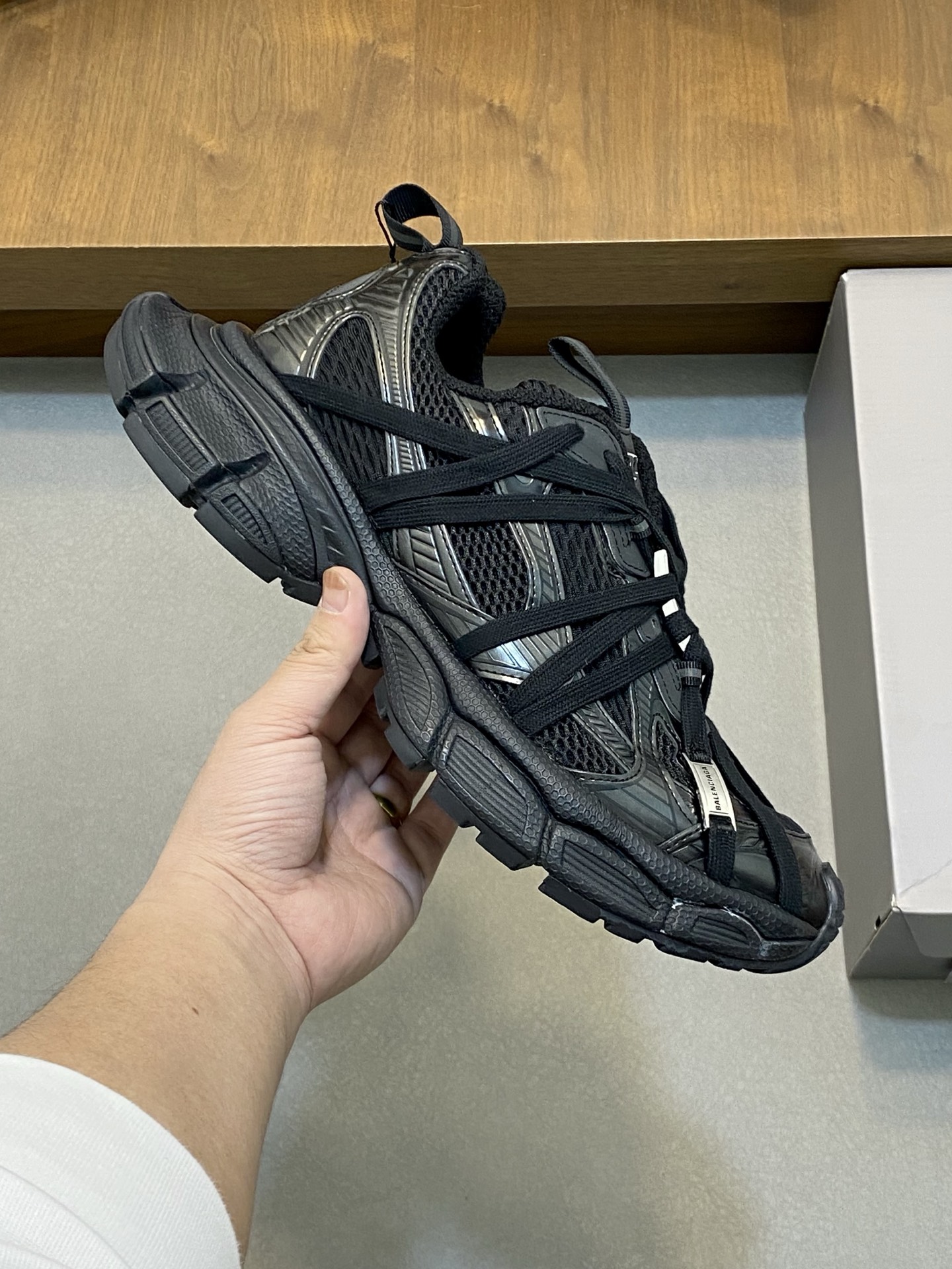 Balenciaga 3XL Extreme Laces Sneakers - Retro Style with Added Straps 5 i1742400960607 3072 0 3