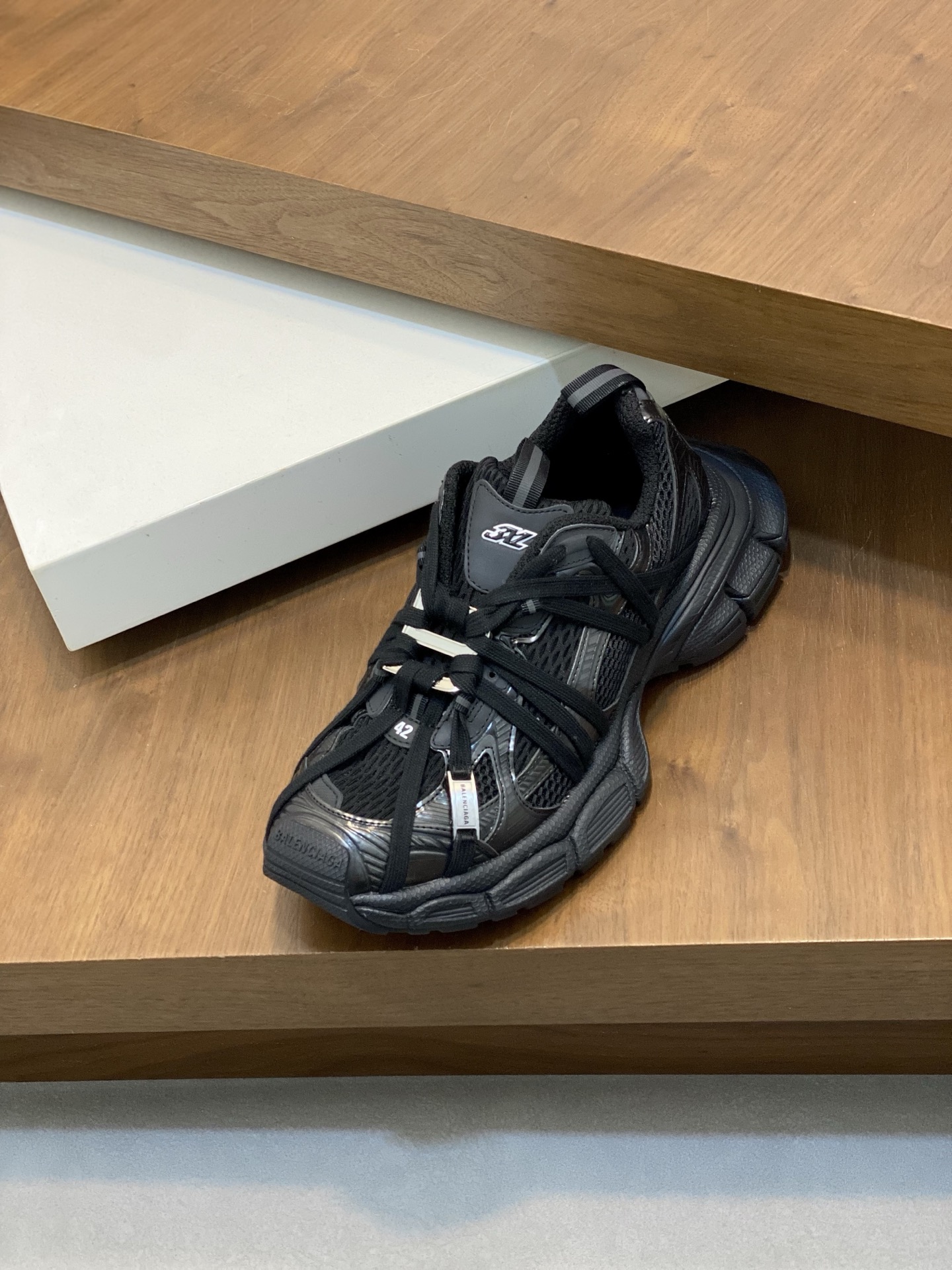 Balenciaga 3XL Extreme Laces Sneakers - Retro Style with Added Straps 7 i1742400970233 879 0 5