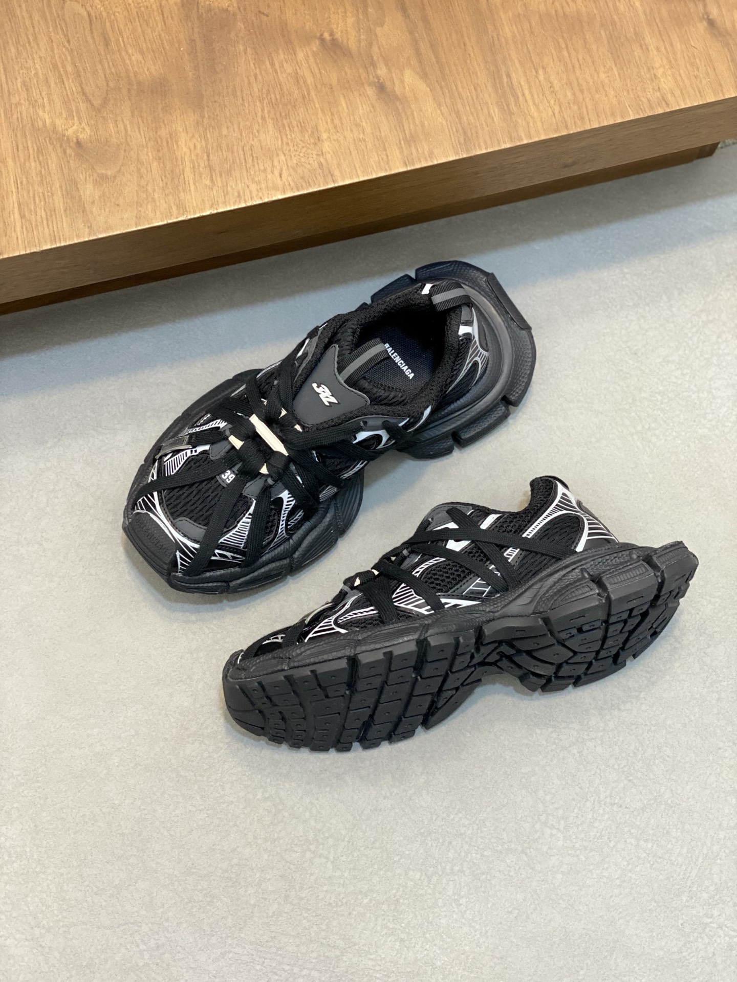 Balenciaga 3XL Extreme Laces Sneakers Black, Retro Style, Comfortable Fit 6 i1742401069899 9085 0 4