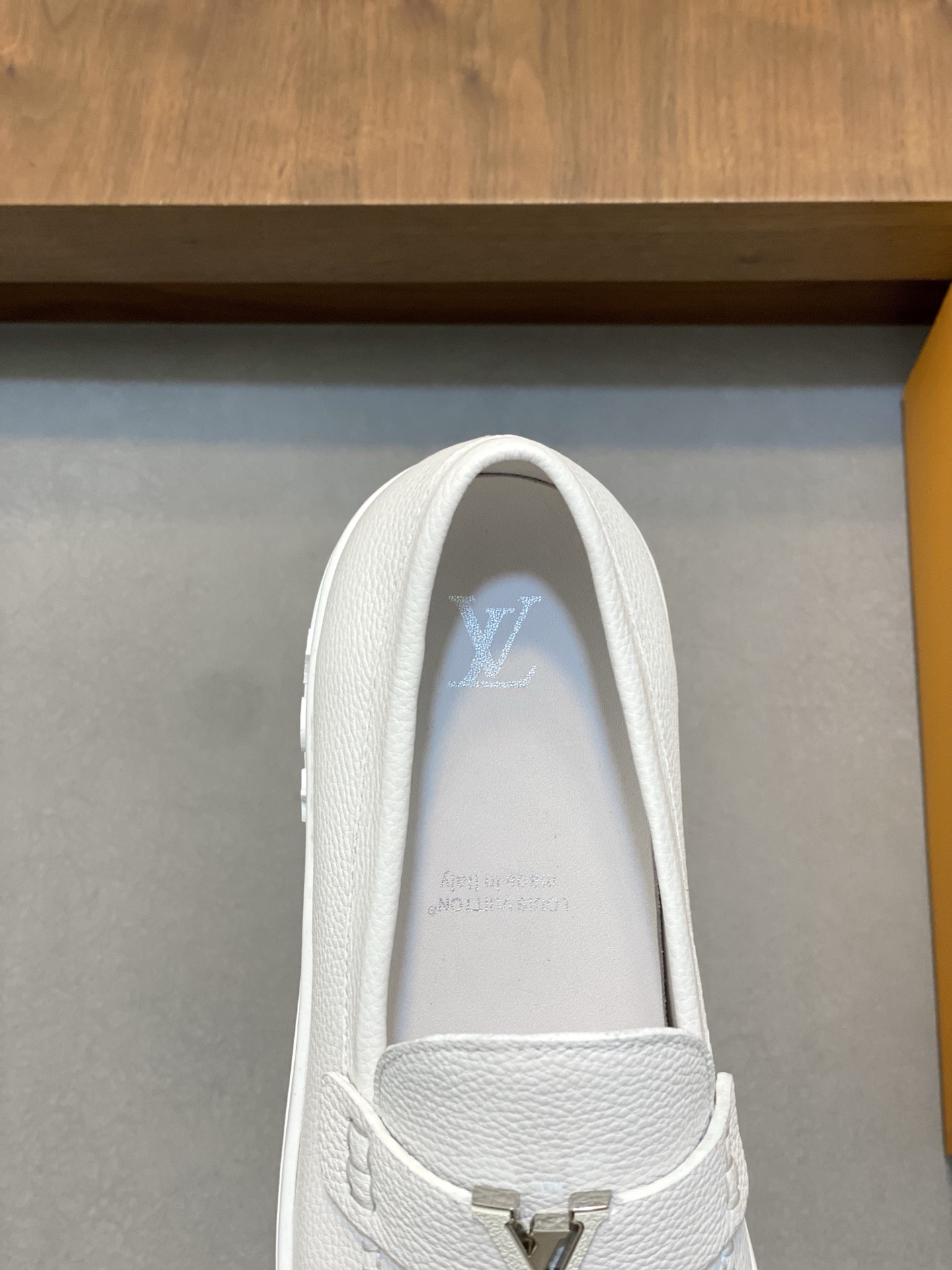 Louis Vuitton White Leather Casual Loafers, Fashionable Men's Shoes Size 38-45 8 i1742401374795 7182 0 6