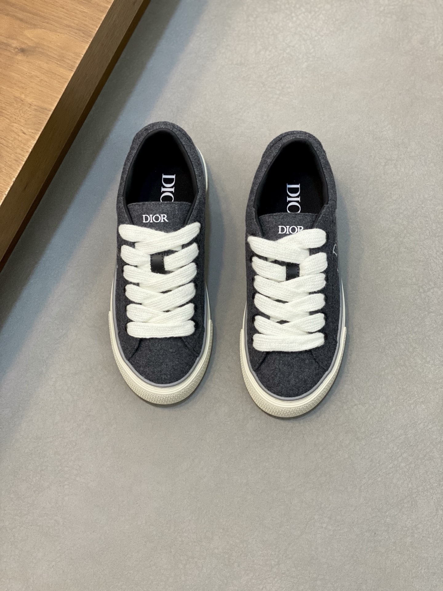 Dior B33 Oblique Jacquard Sneakers, Navy Blue and White, Size 39-44 2 i1742574485820 7152 0 0