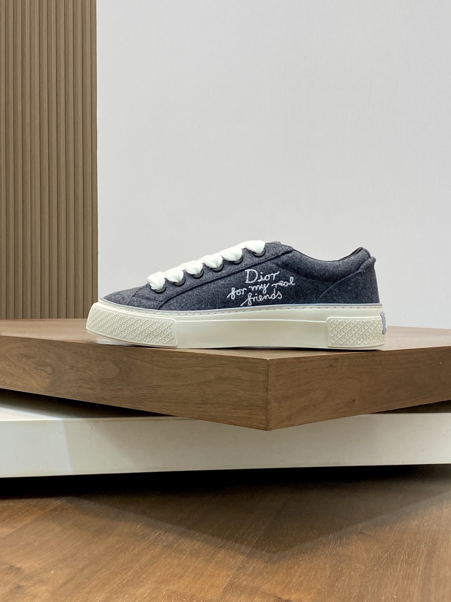Dior B33 Oblique Jacquard Sneakers, Navy Blue and White, Size 39-44 3 i1742574485919 2371 0 1