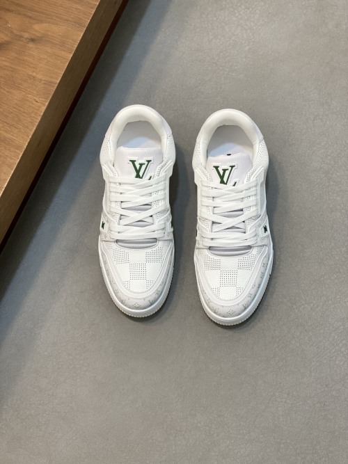 Louis Vuitton Trainer Sneaker Low White Leather, Iconic Design, Limited Edition 1 Louis Vuitton Trainer Sneaker Low White Leather, Iconic Design, Limited Edition