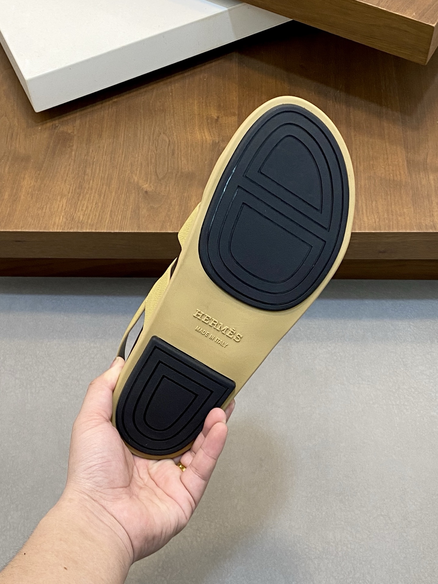 Elegant Hermes Leather Sandals for Women, Comfortable & Stylish Summer Slides 9 i1742834621600 3051 0 7