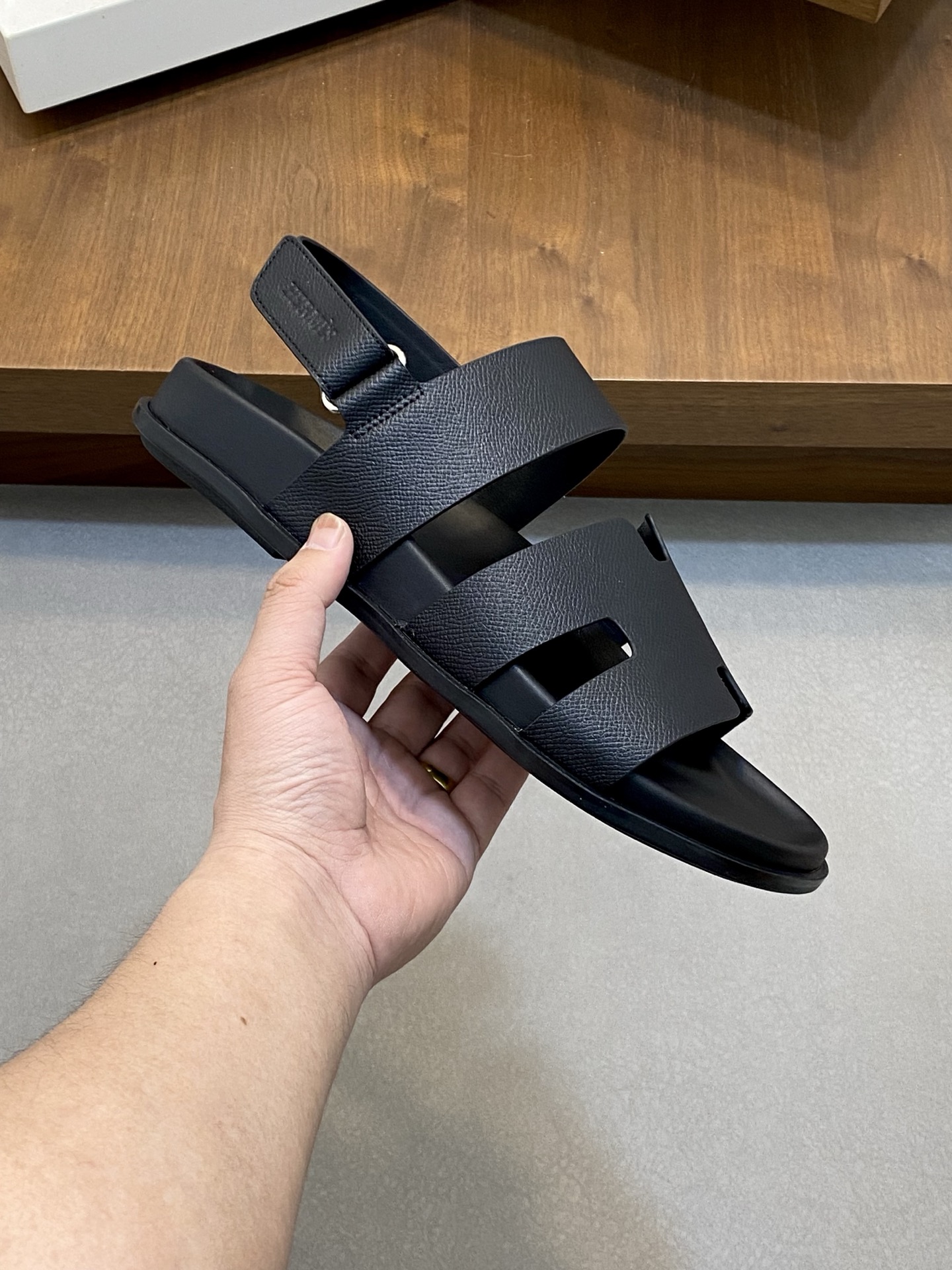 Elegant Hermes Leather Sandals For Men | Durable & Stylish Design 5 i1742834648607 1246 0 3