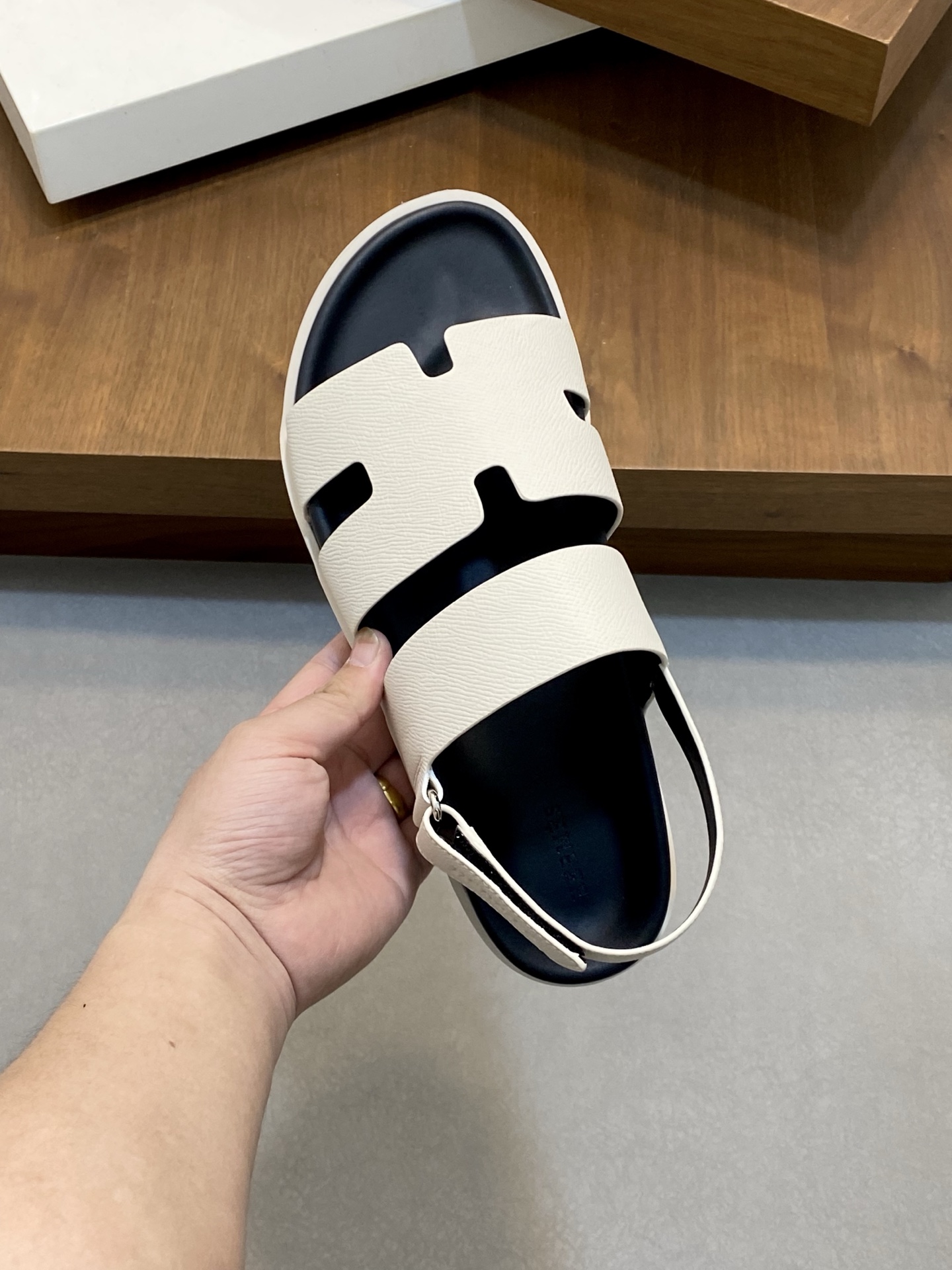 Hermes Men's Sandals Leather Upper Adjustable Strap Comfortable Beach Slides 8 i1742834656015 8028 0 6