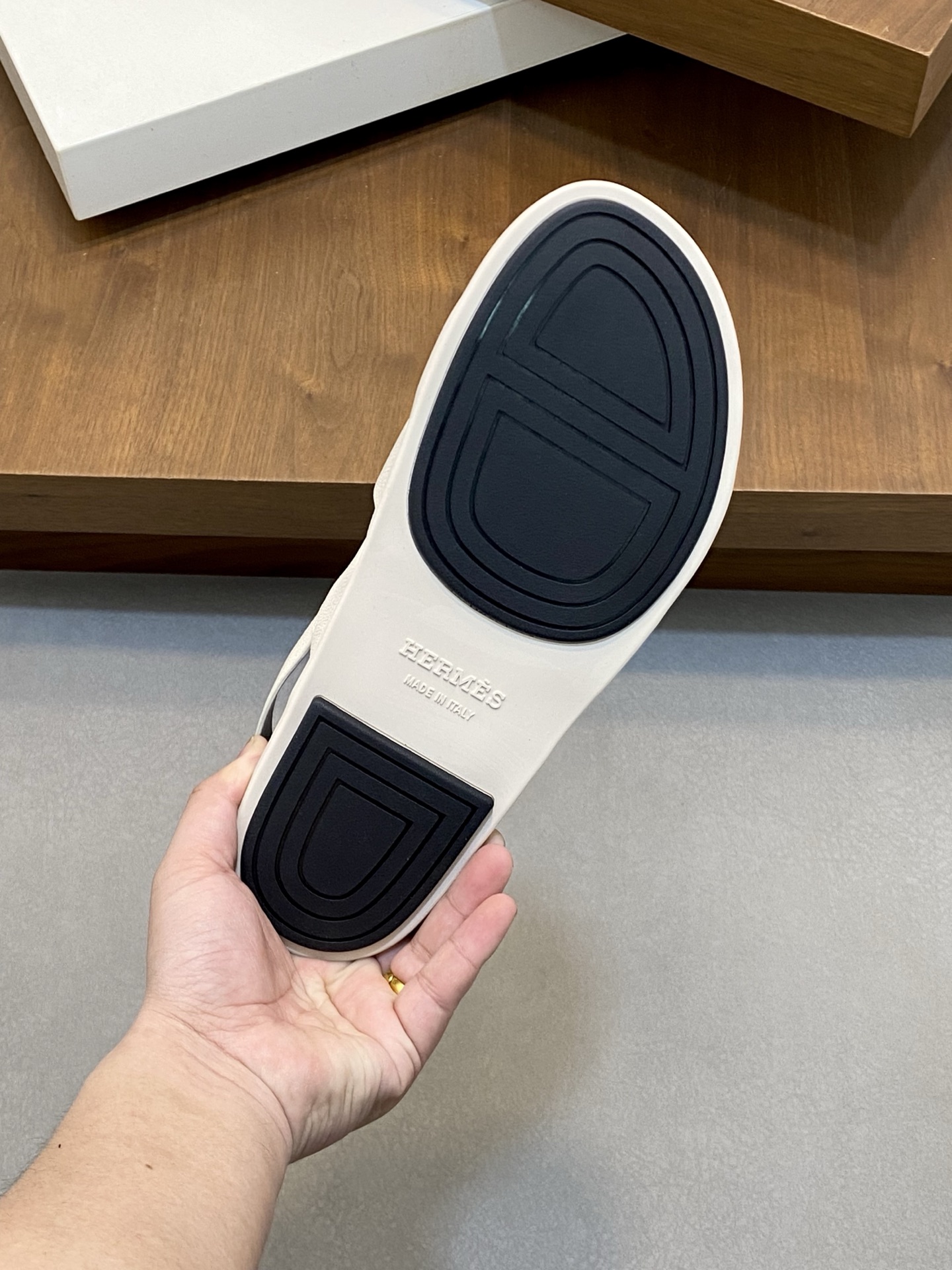 Hermes Men's Sandals Leather Upper Adjustable Strap Comfortable Beach Slides 9 i1742834664485 5275 0 7