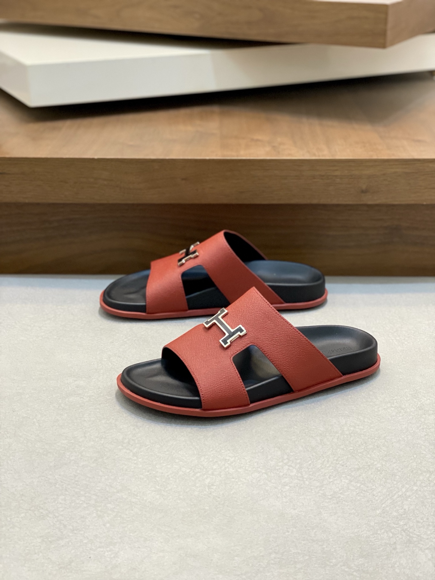 Hermes Men's Leather Slides Sandals | Stylish & Durable Footwear 4 i1742834771613 5192 0 2