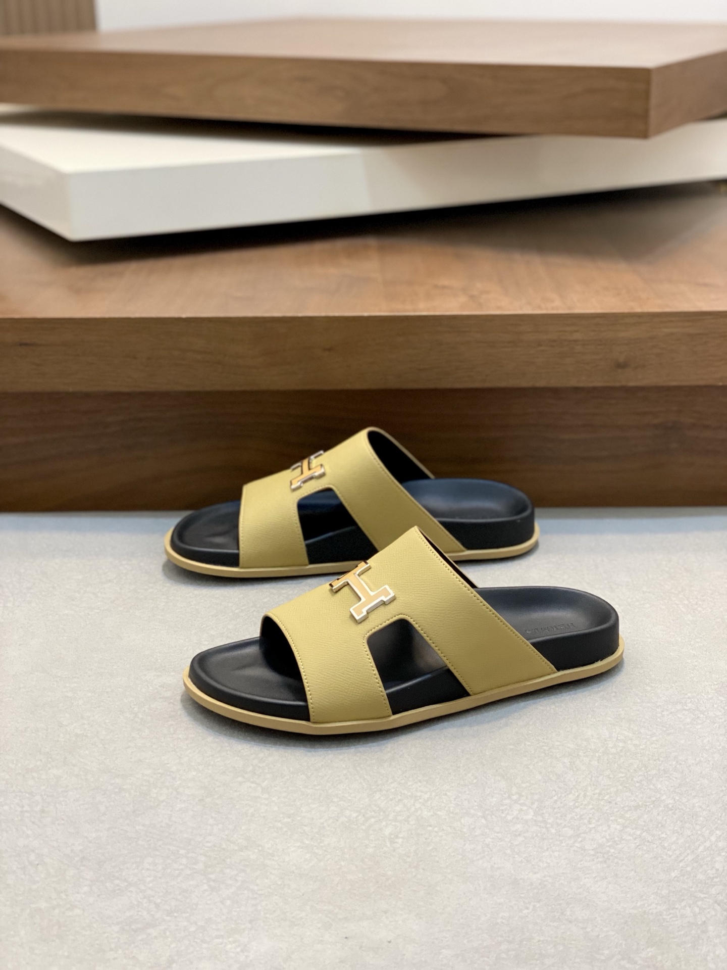 Elegant Leather Sandals - Classic Design with Durable Rubber Sole (Size 39-44) 4 i1742834830132 6632 0 2