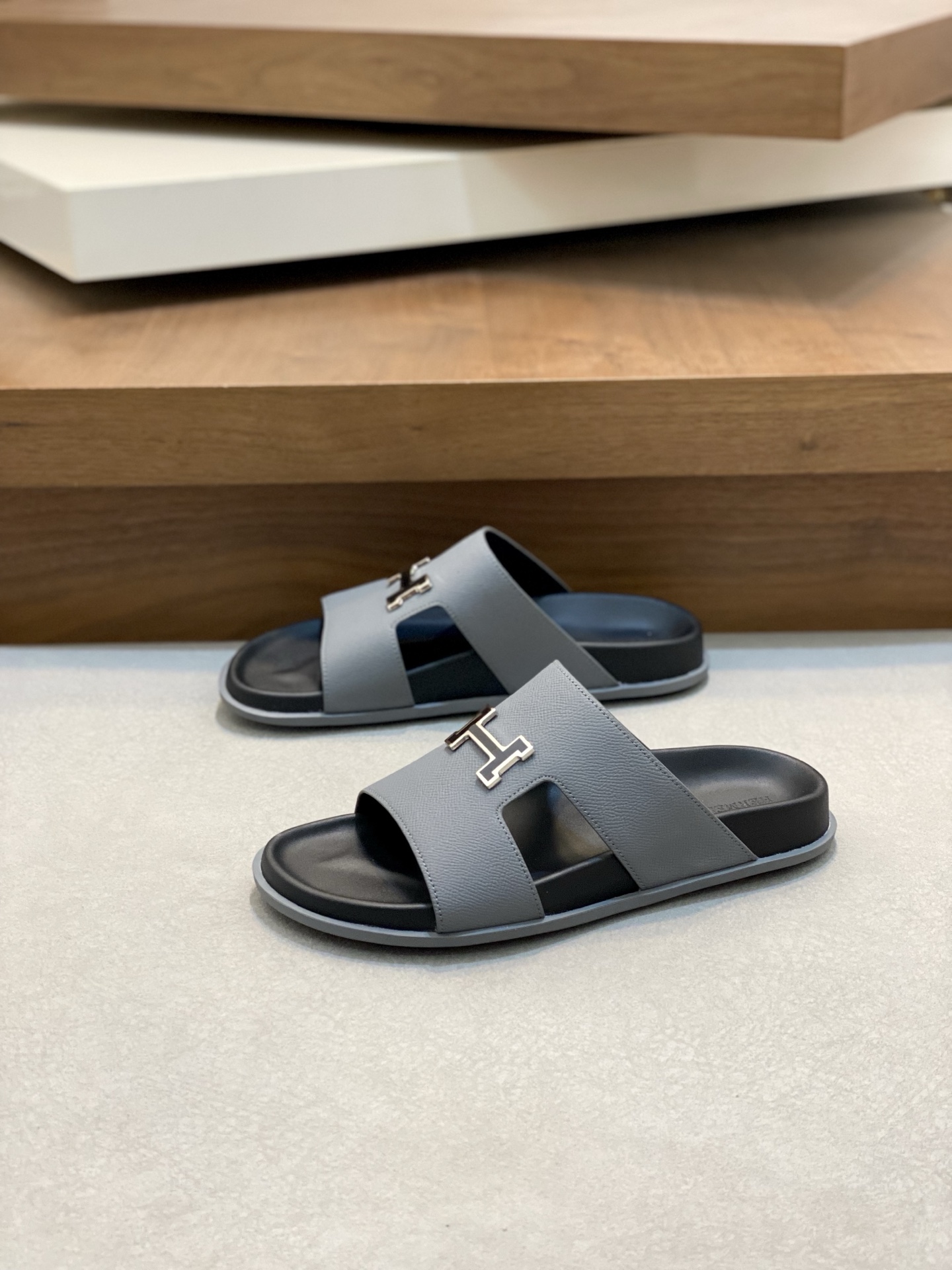 Hermes Men's Stylish Leather Sandals Comfortable Non-Slip Rubber Sole 4 i1742834858650 2422 0 2