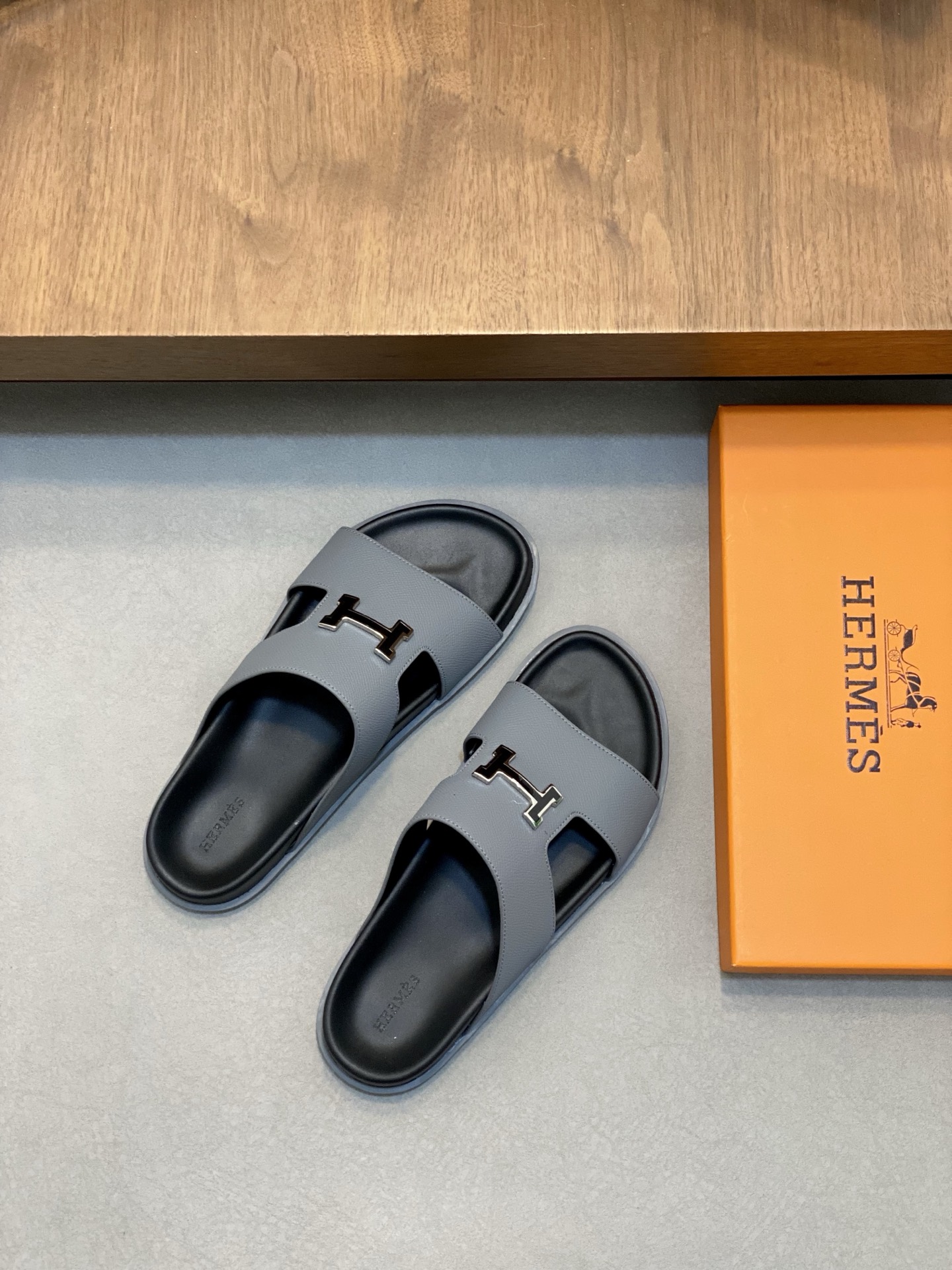 Hermes Men's Stylish Leather Sandals Comfortable Non-Slip Rubber Sole 6 i1742834858757 6835 0 4