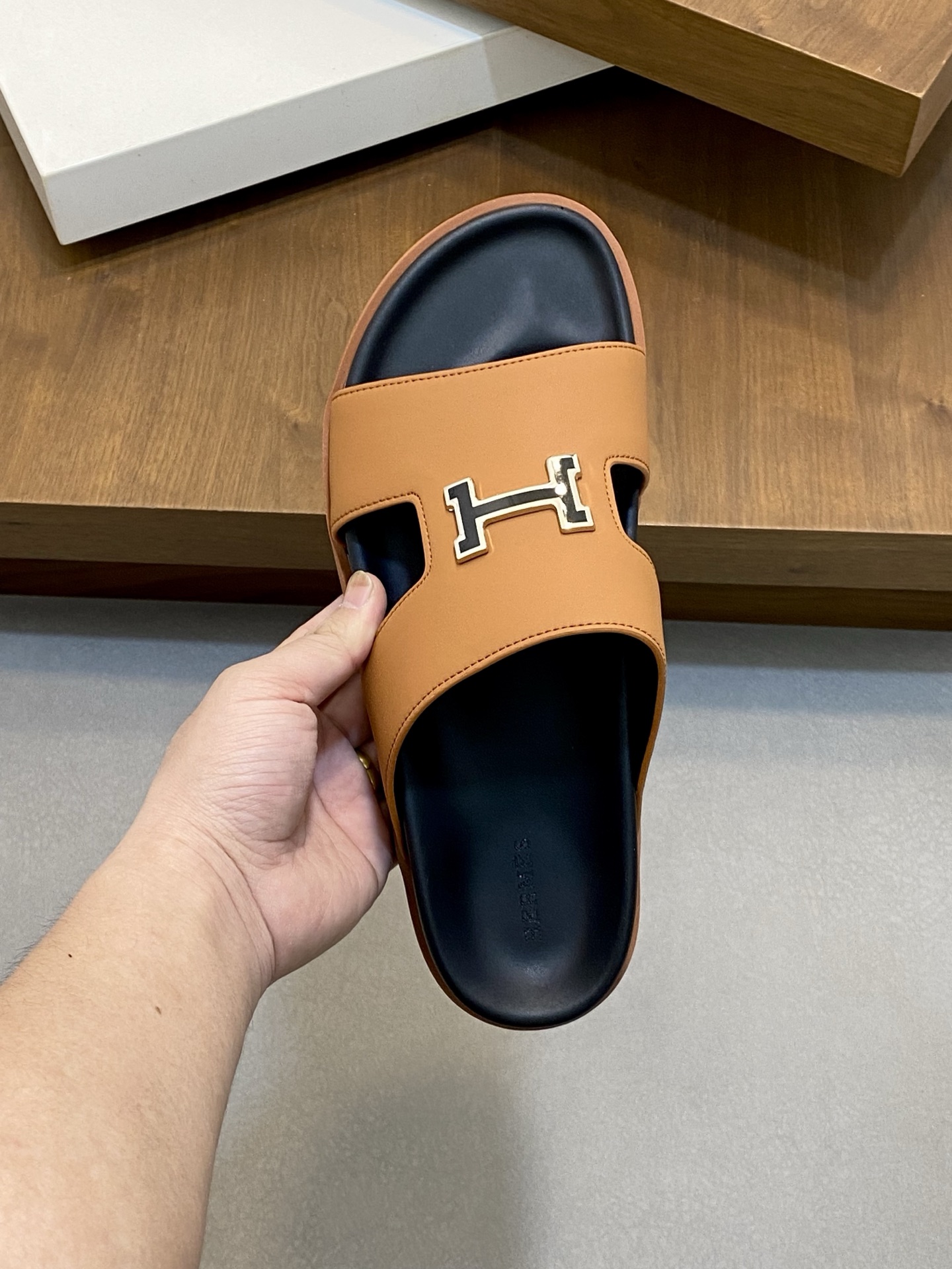 Hermes Men's Leather Slides Sandals With H Cutout - Stylish & Comfortable 8 i1742834986489 7980 0 6