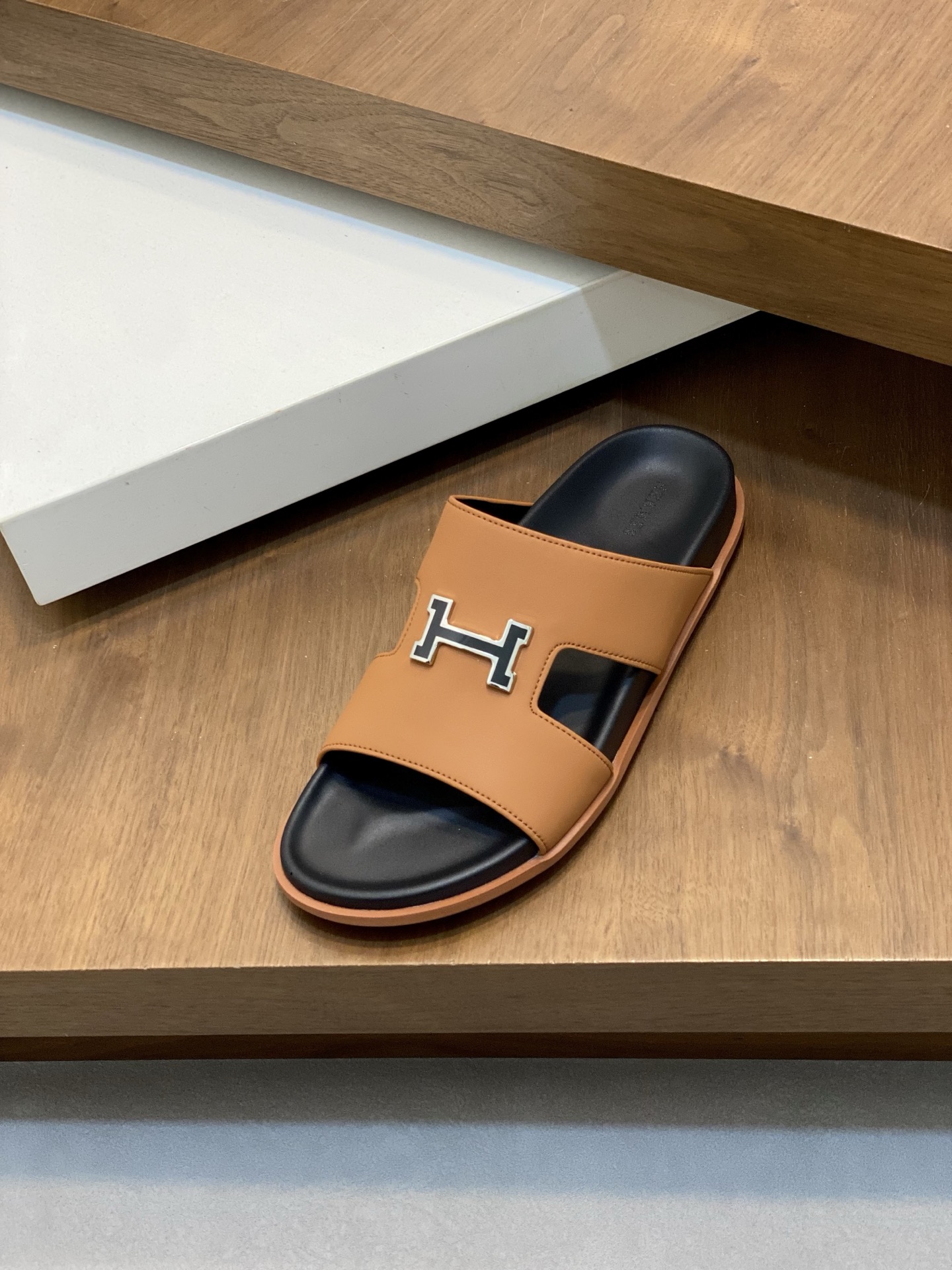 Hermes Men's Leather Slides Sandals With H Cutout - Stylish & Comfortable 10 i1742834991281 2838 0 8