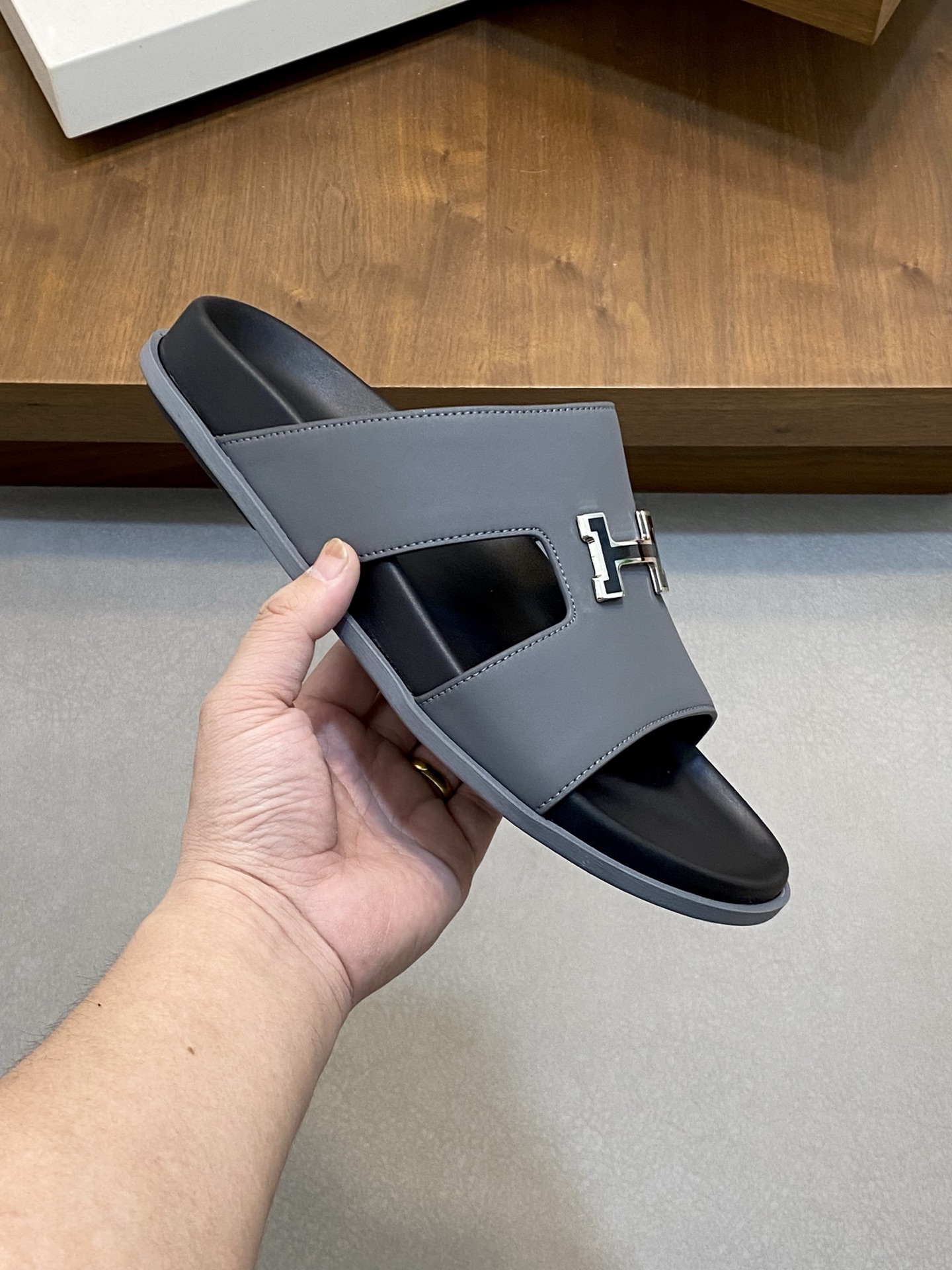 Hermes Men's Leather Sandals Stylish Gray Summer Beach Slides, Sizes 39-44 5 i1742835008636 1717 0 3