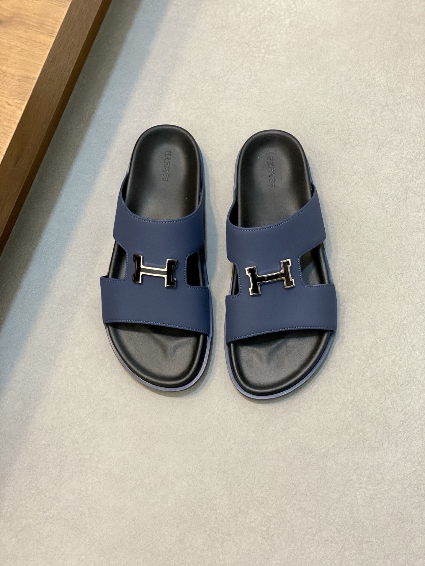 Hermes Men's Sandal Leather Upper Rubber Sole, Comfortable & Stylish 1 Hermes Men's Sandal Leather Upper Rubber Sole, Comfortable & Stylish