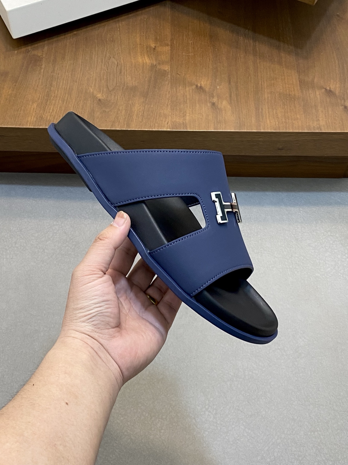 Hermes Men's Sandal Leather Upper Rubber Sole, Comfortable & Stylish 5 i1742835129558 8051 0 3