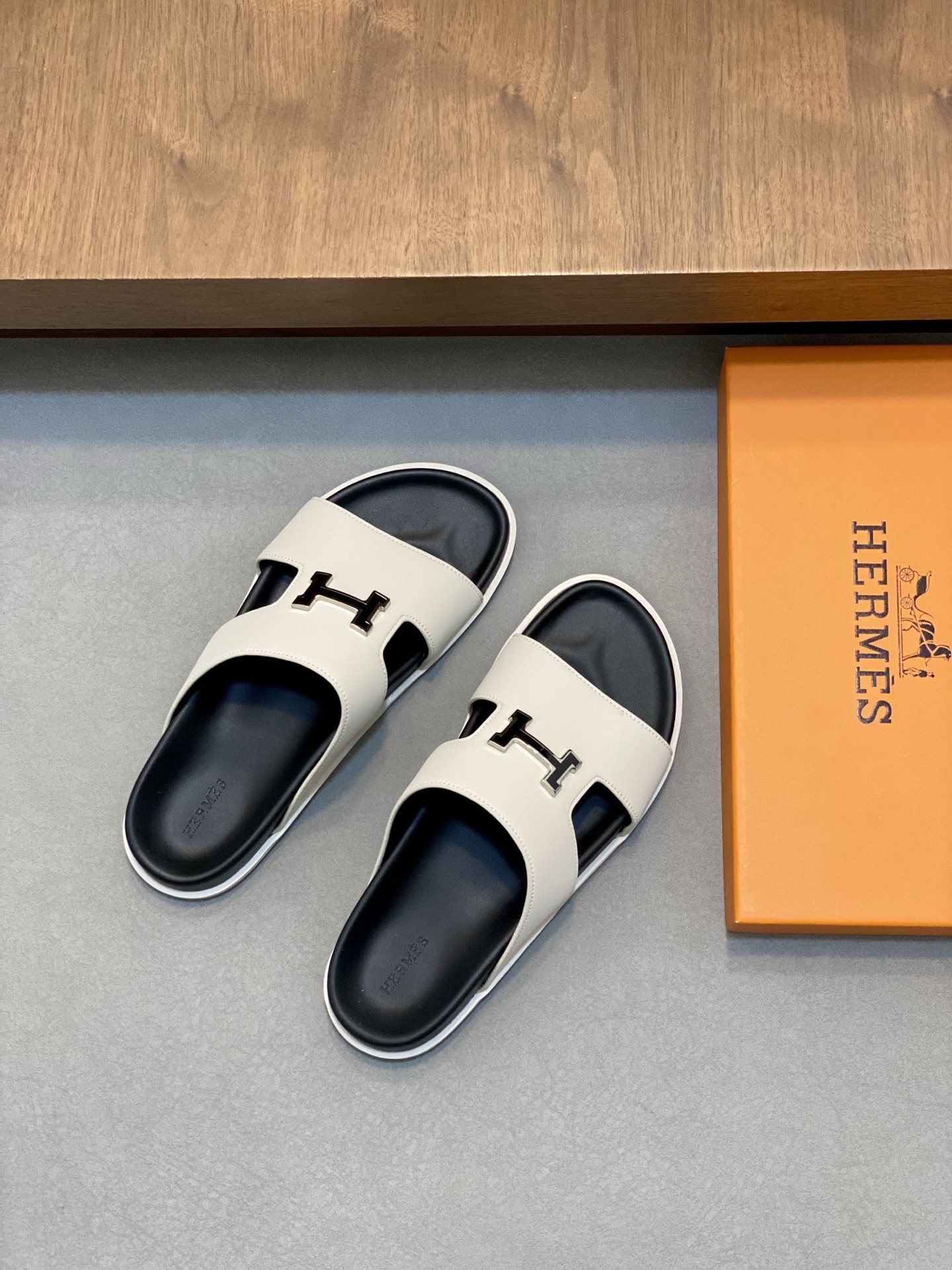 Hermes Men's Leather Slides Sandals Stylish Summer Beach Slippers 3 i1742835174931 6736 0 1