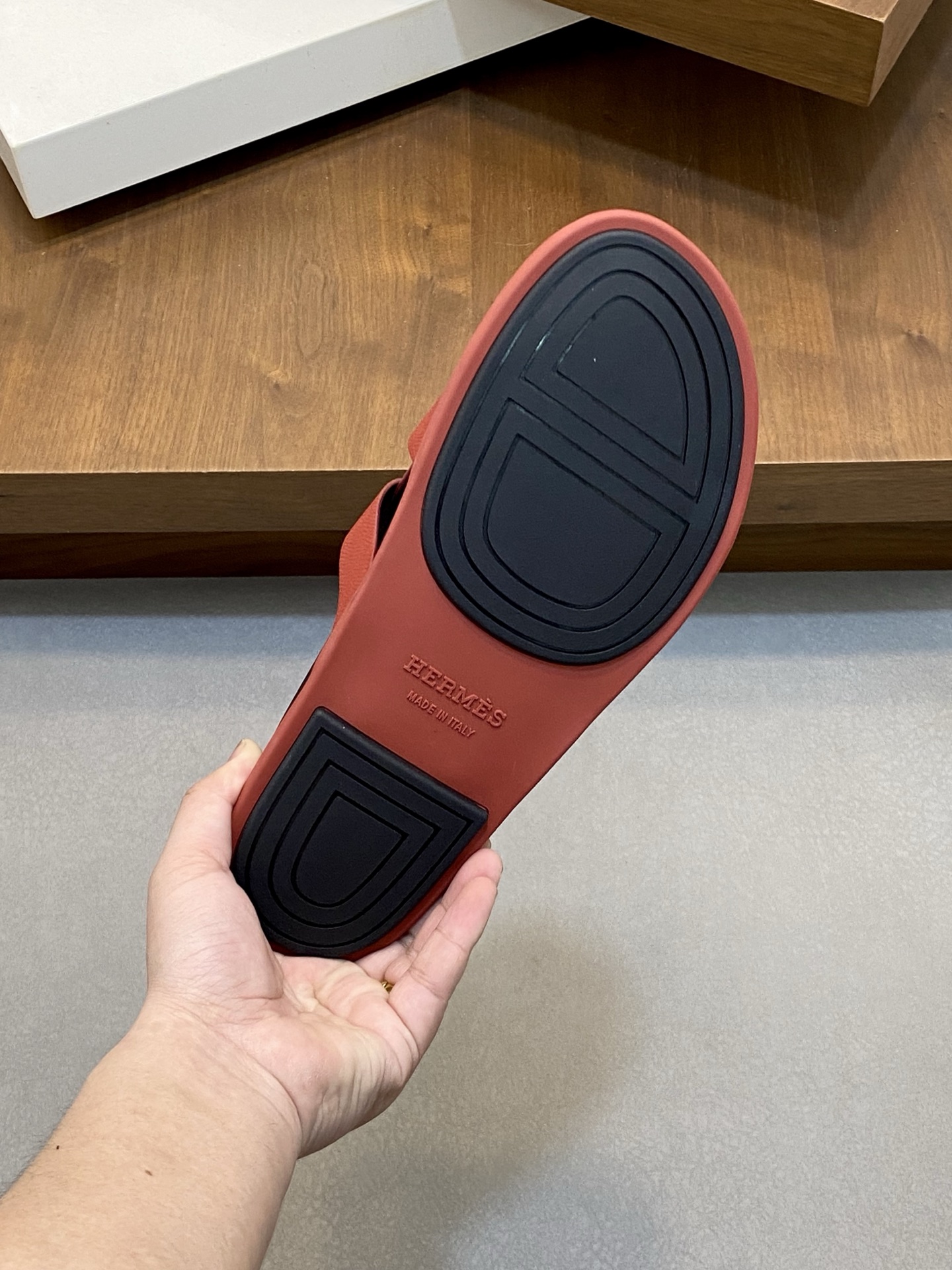 Hermes Men's Leather Slides Sandals Fashionable and Comfortable 6 i1742835438422 9877 0 4