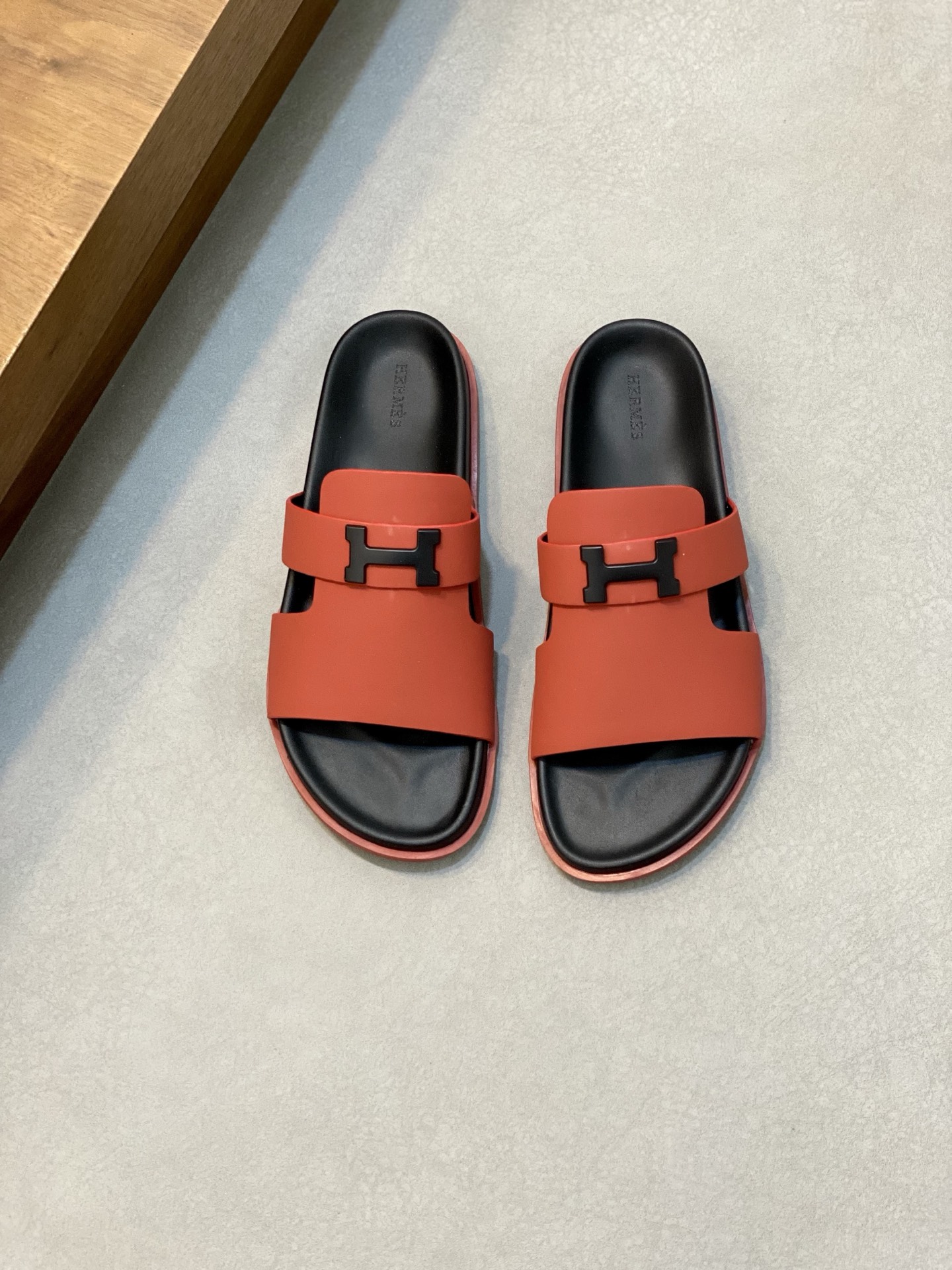 Hermes Men's Leather Sandals - Stylish & Comfortable Summer Slides 2 i1742835919482 1898 0 0