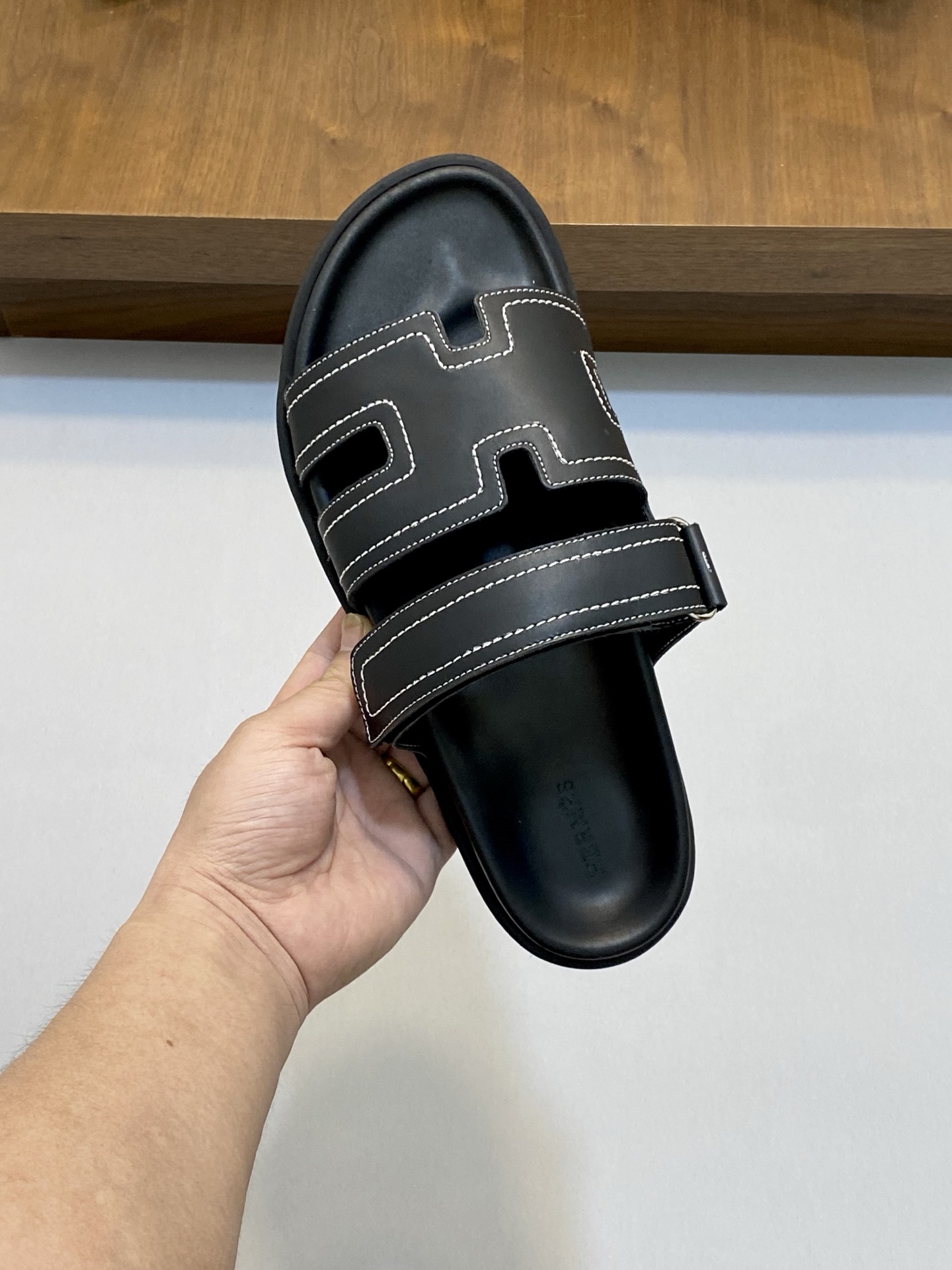 Hermes Men's Black Leather Sandals - Stylish and Comfortable, Sizes 39-44 5 i1742923398001 327 0 3