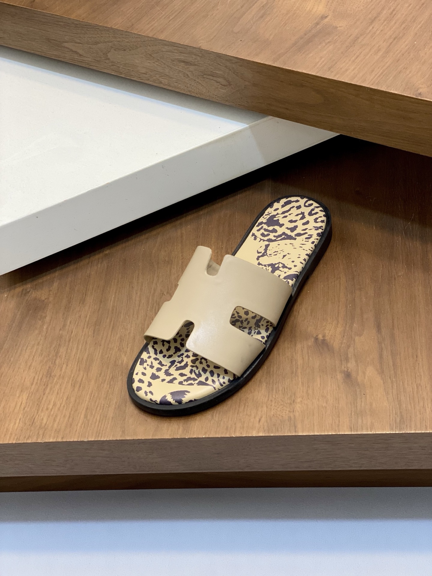 Elegant Hermes Slides for Women in Leopard Print, Sizes 39-44 7 i1742923663954 3280 0 5