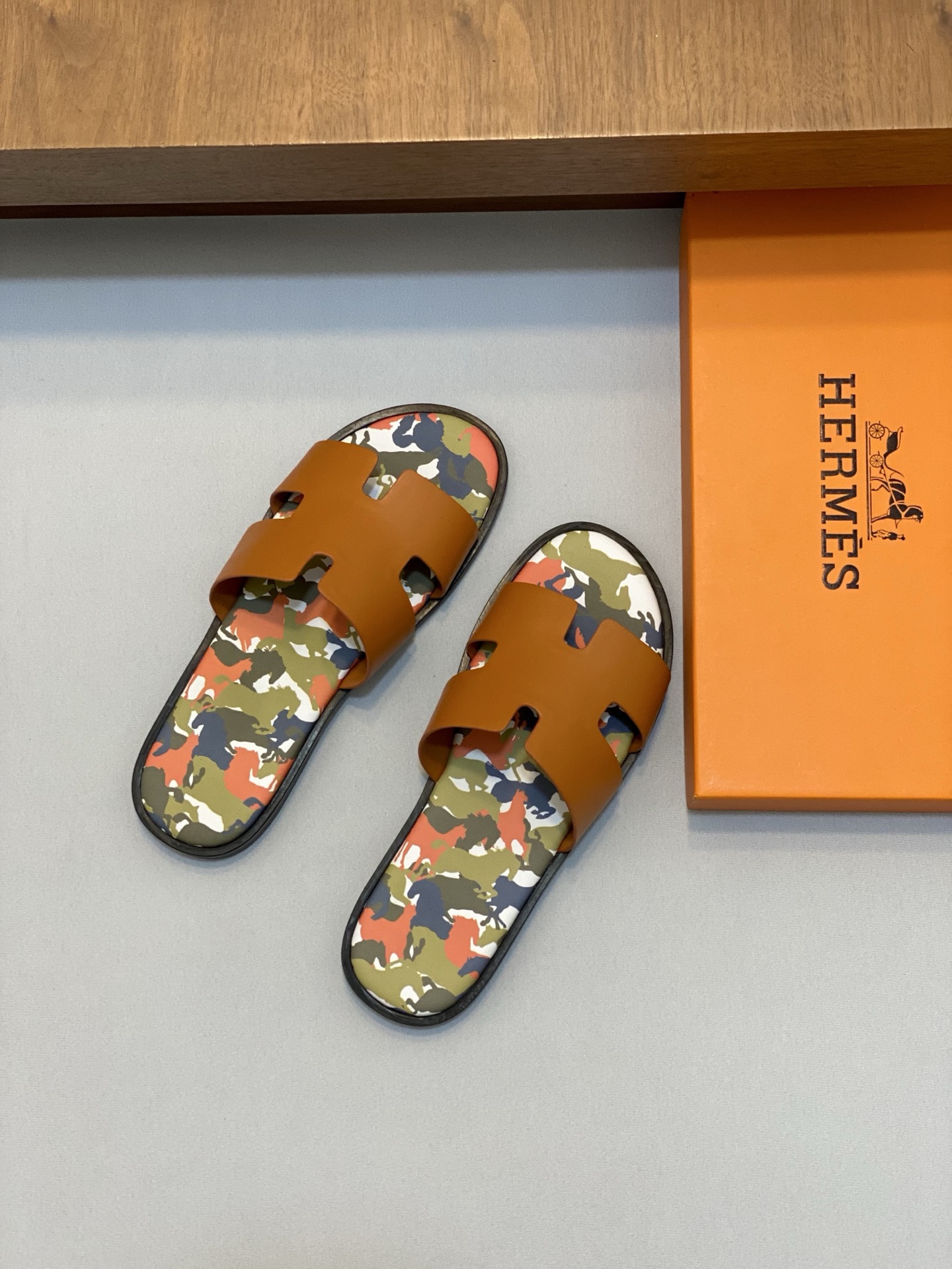 Hermes Men's Leather Sandals - Stylish & Comfortable Summer Slides, Sizes 39-44 3 i1742923686102 9737 0 1
