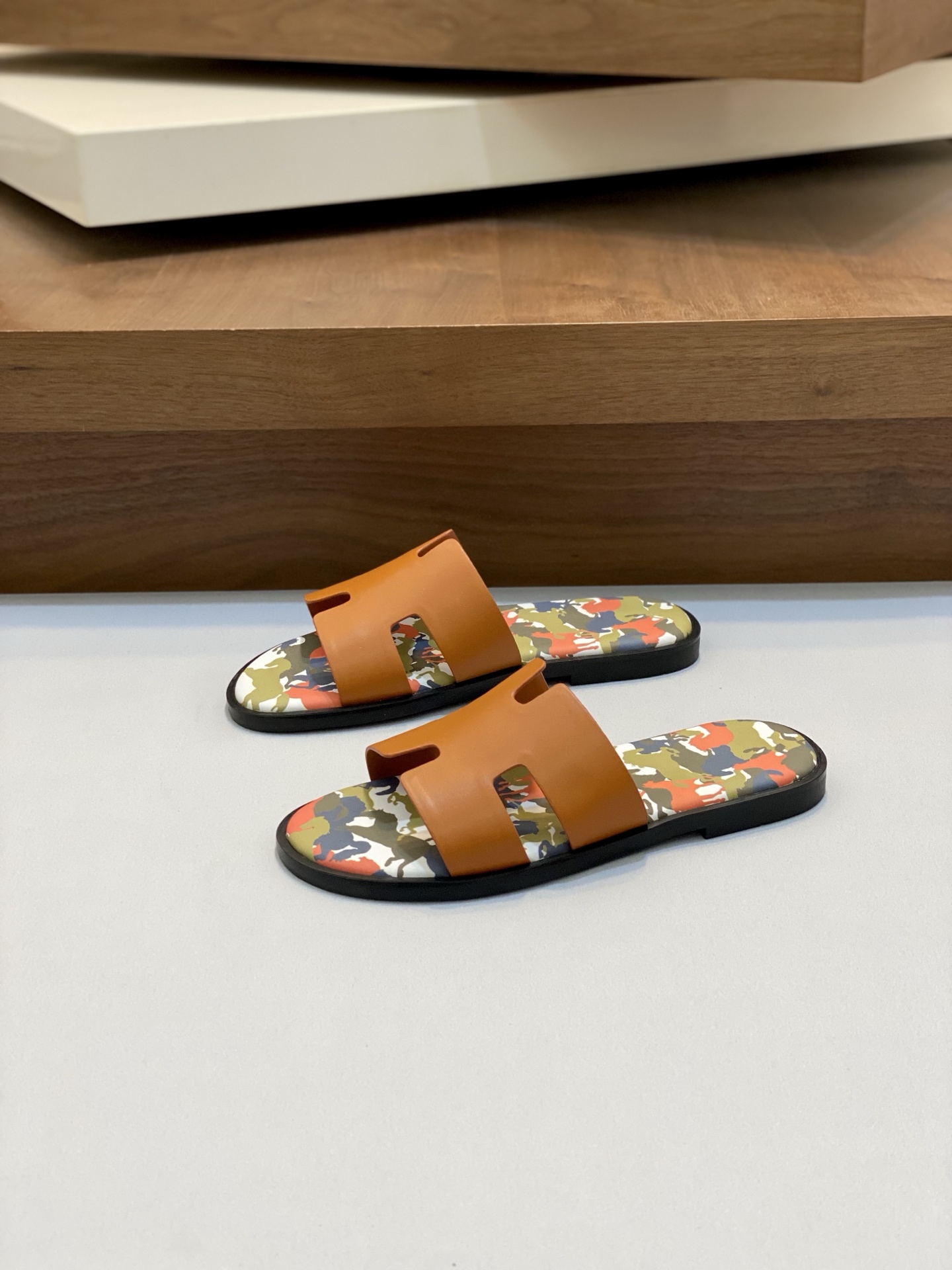Hermes Men's Leather Sandals - Stylish & Comfortable Summer Slides, Sizes 39-44 4 i1742923690307 8061 0 2
