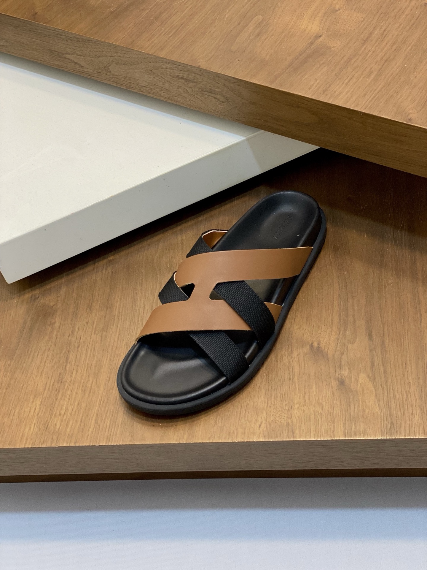 Hermès Men's Chypre Sandal Leather Upper Rubber Sole Slides Slippers 7 i1742923845583 8100 0 5