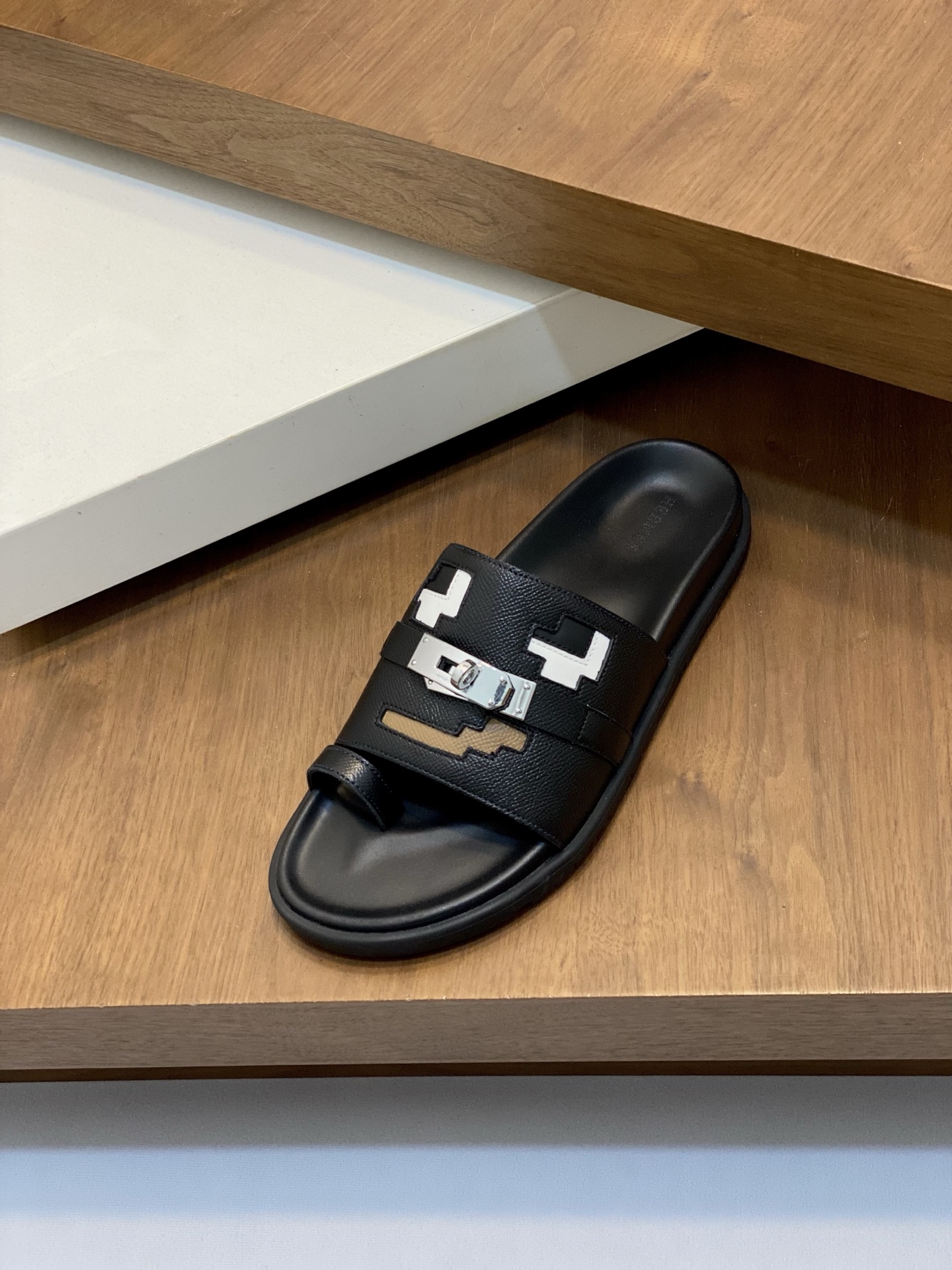 Elegant Leather Slides for Men | Comfortable & Stylish Sandals, Black, Size 39-44 7 i1742923961285 8878 0 5