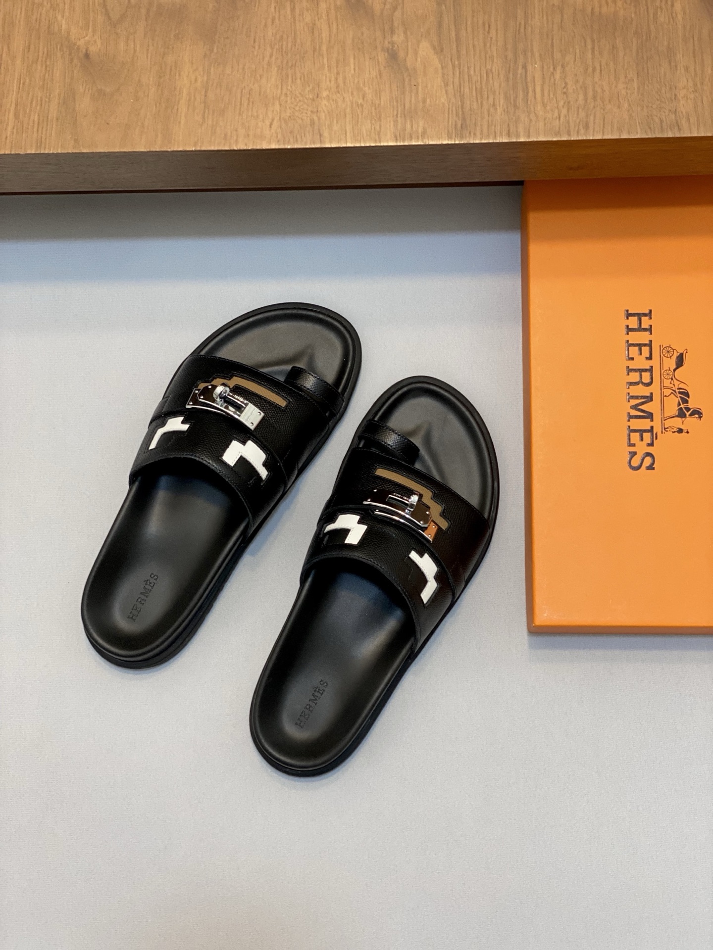Elegant Leather Slides for Men | Comfortable & Stylish Sandals, Black, Size 39-44 3 i1742923966181 8762 0 1
