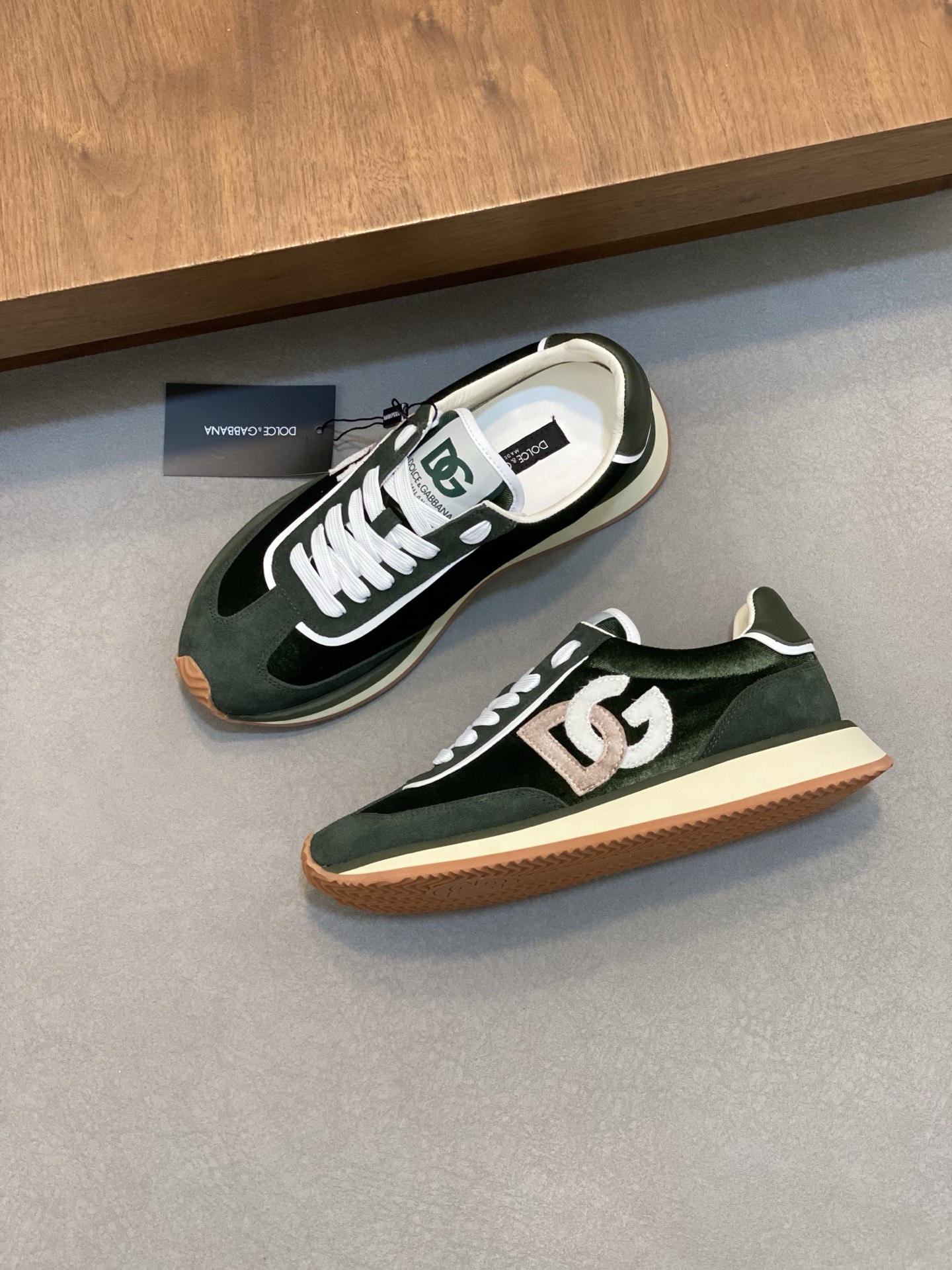 --Nuevo--Dolce&Gabbana--DG de gama alta de los hombres zapatos deportivo-casual. Mostrador superior 
