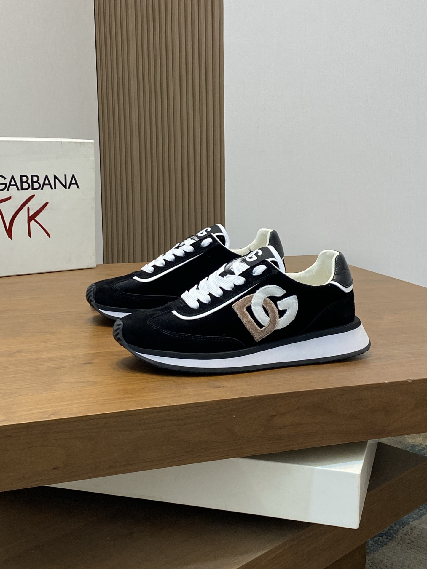 --Nuevo--Dolce&Gabbana--DG de gama alta de los hombres zapatos deportivo-casual. Mostrador superior 