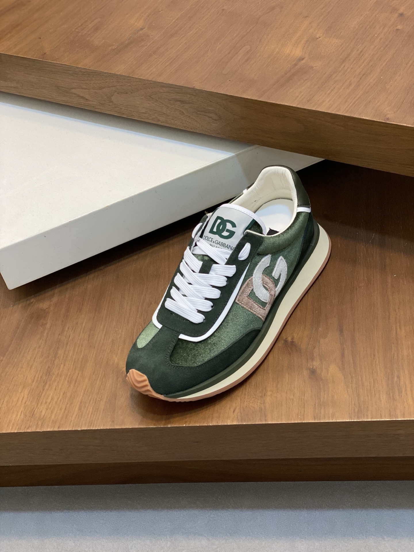 --Nuevo--Dolce&Gabbana--DG de gama alta de los hombres zapatos deportivo-casual. Mostrador superior 