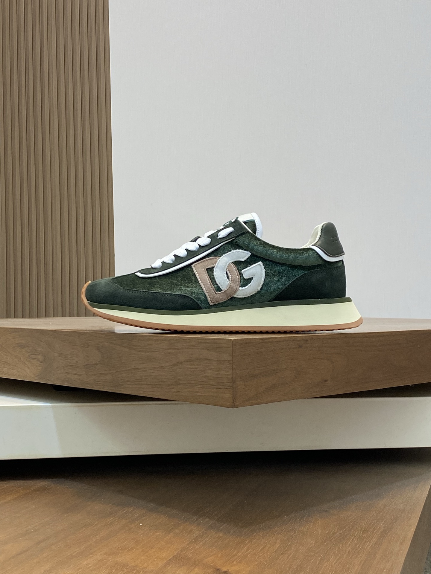--Nuevo--Dolce&Gabbana--DG de gama alta de los hombres zapatos deportivo-casual. Mostrador superior 