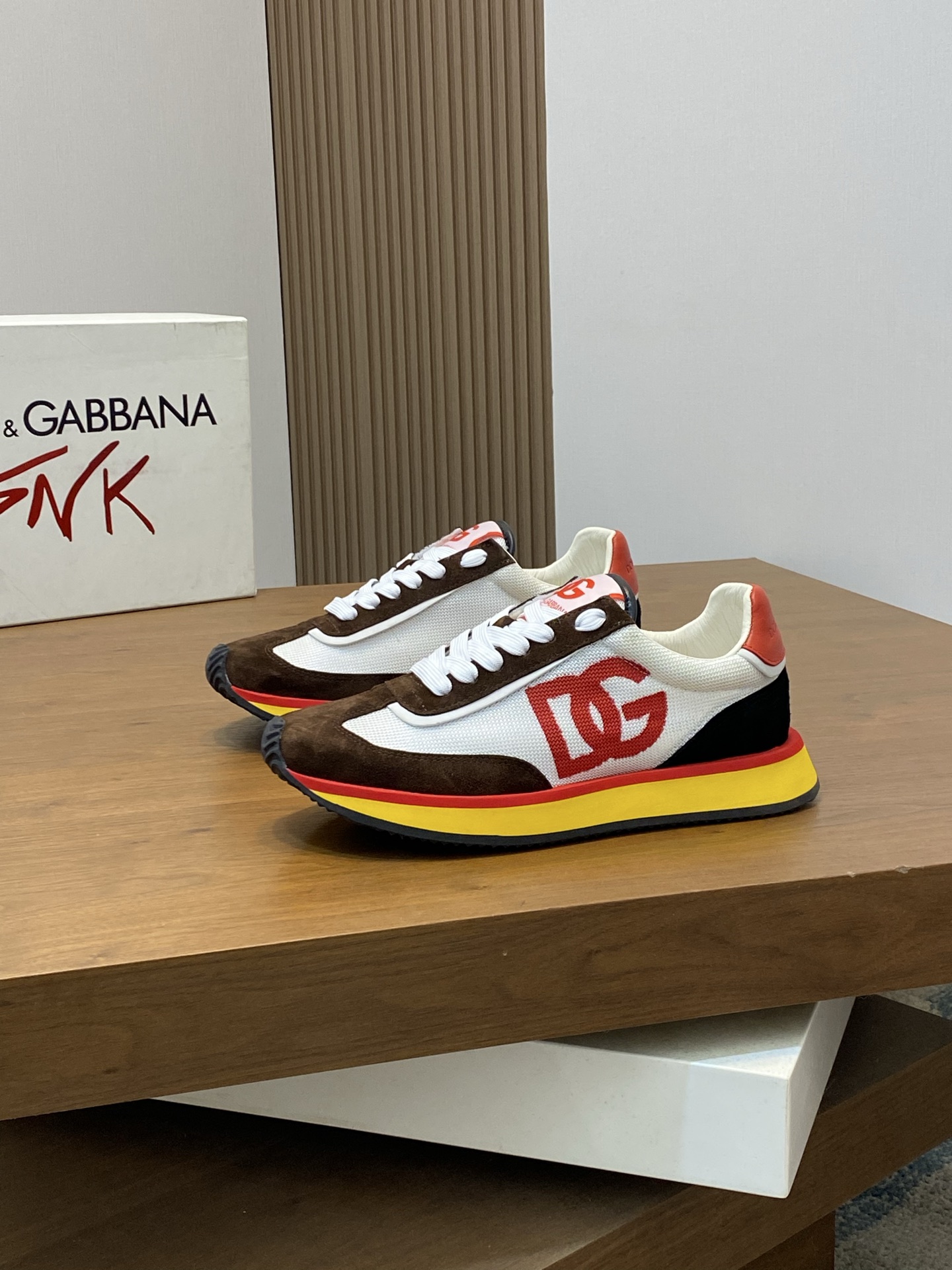 --Nuevo--Dolce&Gabbana--DG de gama alta de los hombres zapatos deportivo-casual. Mostrador superior 