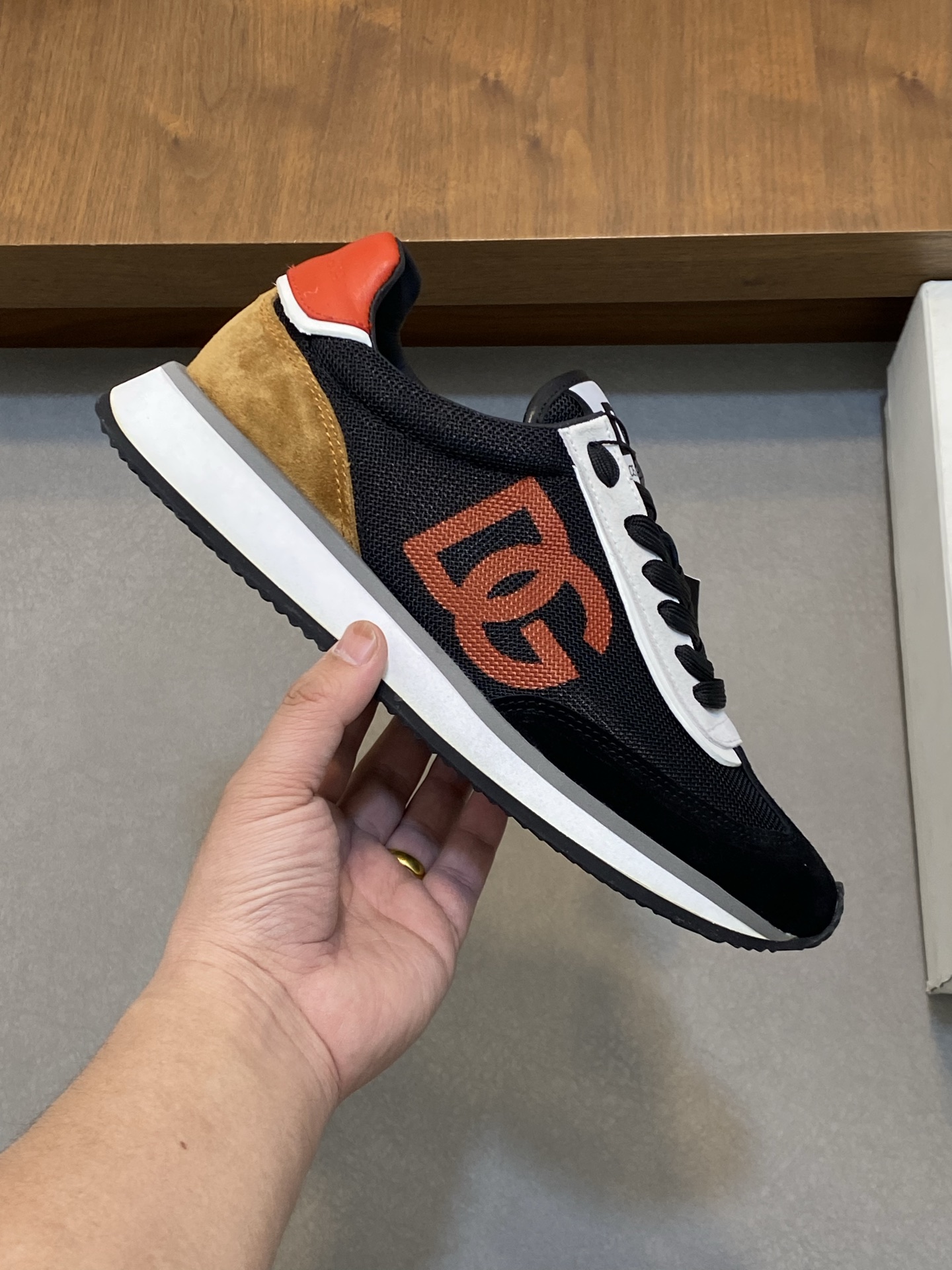 --Nuevo--Dolce&Gabbana--DG de gama alta de los hombres zapatos deportivo-casual. Mostrador superior 