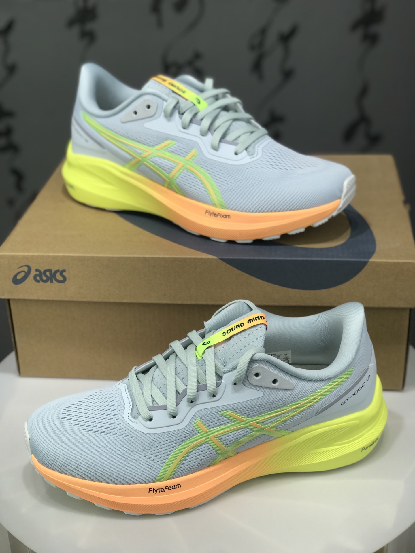 💰290
 Asics GT-1000 13 GTX 亚瑟士复古透气休闲鞋缓震男子耐磨跑步鞋 1011B858-750
尺码：39 39.5 40 40.5 41.5 42 42.5 43.5 44 45 AJD4
