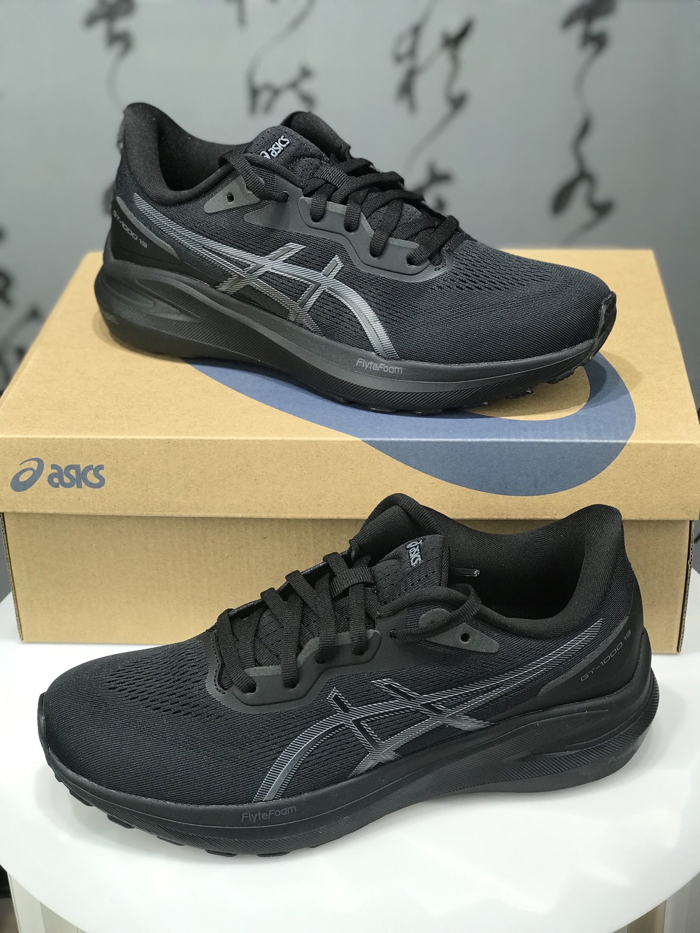 💰290
 Asics GT-1000 13 GTX 亚瑟士复古透气休闲鞋缓震男子耐磨跑步鞋 1011B858-004
尺码：39 39.5 40 40.5 41.5 42 42.5 43.5 44 45 AJD4