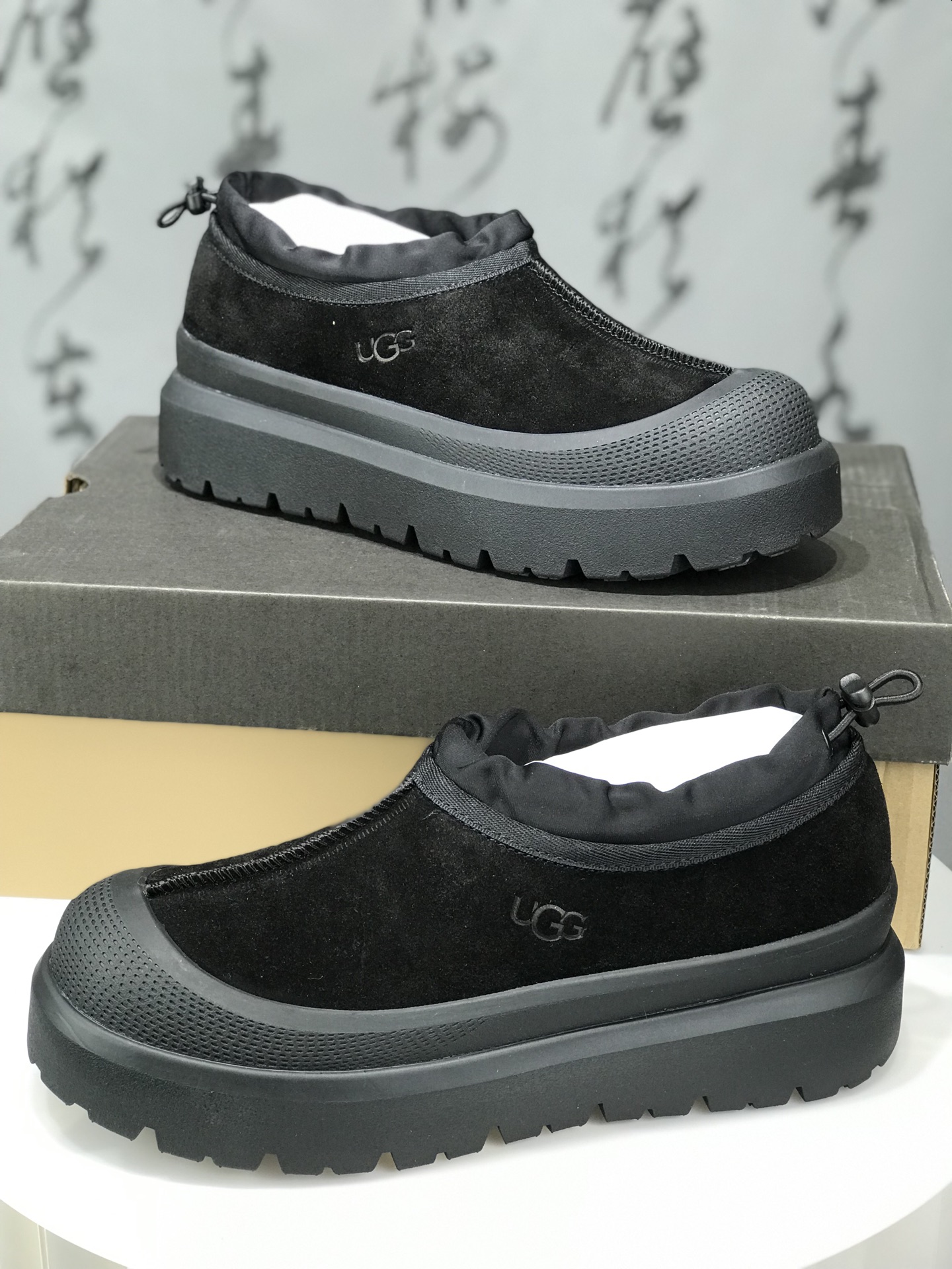 纯原💰390 #纯原版 2025 新款王一博4196 独家版本 原厂代工级 UGG王一博同款 高端专供 金字塔尖的做工品质 要求高端需要来# 大优势供应❗️❗️❗️ 低帮男女鞋 size：36 37 38 39 40 41 42 43 44#