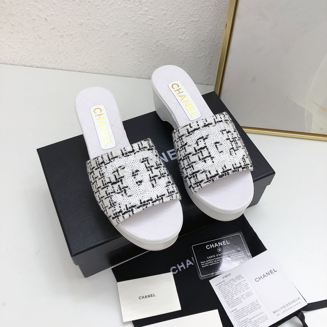 Chanel Zapatos Sandalias Pantuflas Piel de oveja Colección primavera – verano