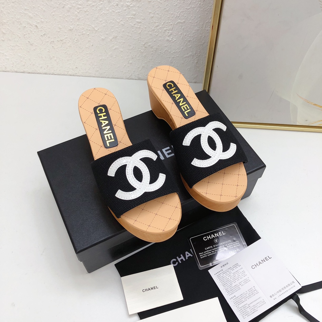 Chanel Zapatos Sandalias Pantuflas Piel de oveja Colección primavera – verano