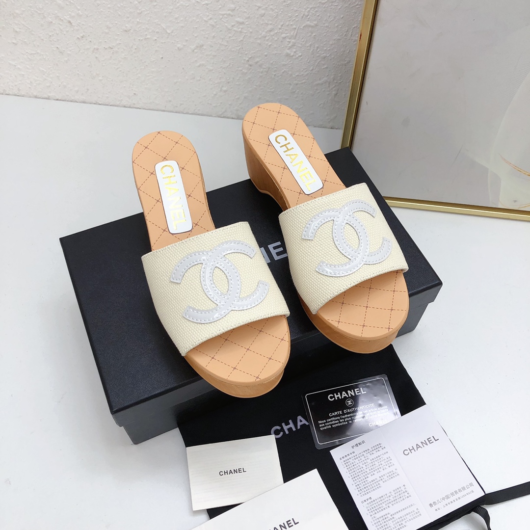 Chanel Zapatos Sandalias Pantuflas Réplica 1: 1
 Piel de oveja Colección primavera – verano