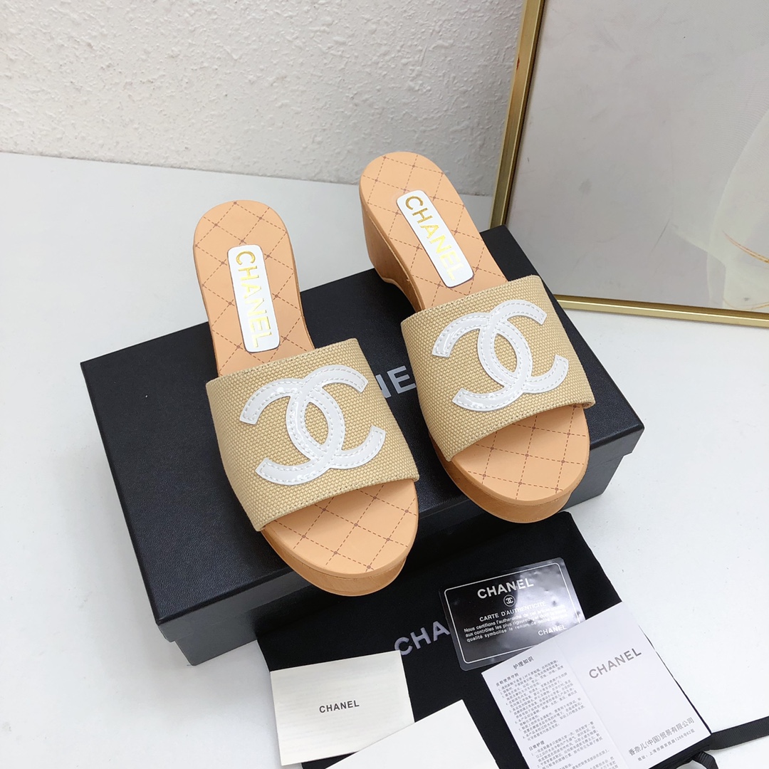 Chanel Zapatos Sandalias Pantuflas Piel de oveja Colección primavera – verano