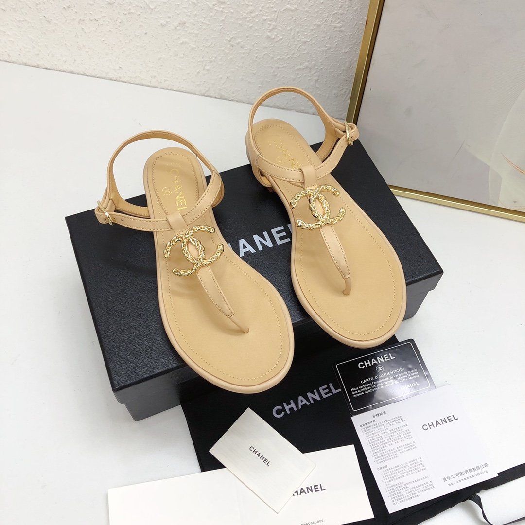 Chanel Zapatos Sandalias Oro Blanco Dermis Piel de oveja Colección primavera – verano