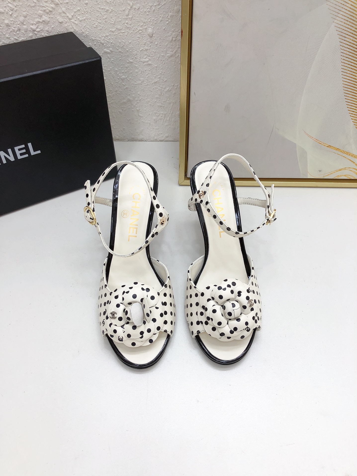Chanel Zapatos Sandalias Piel de oveja Colección primavera – verano
