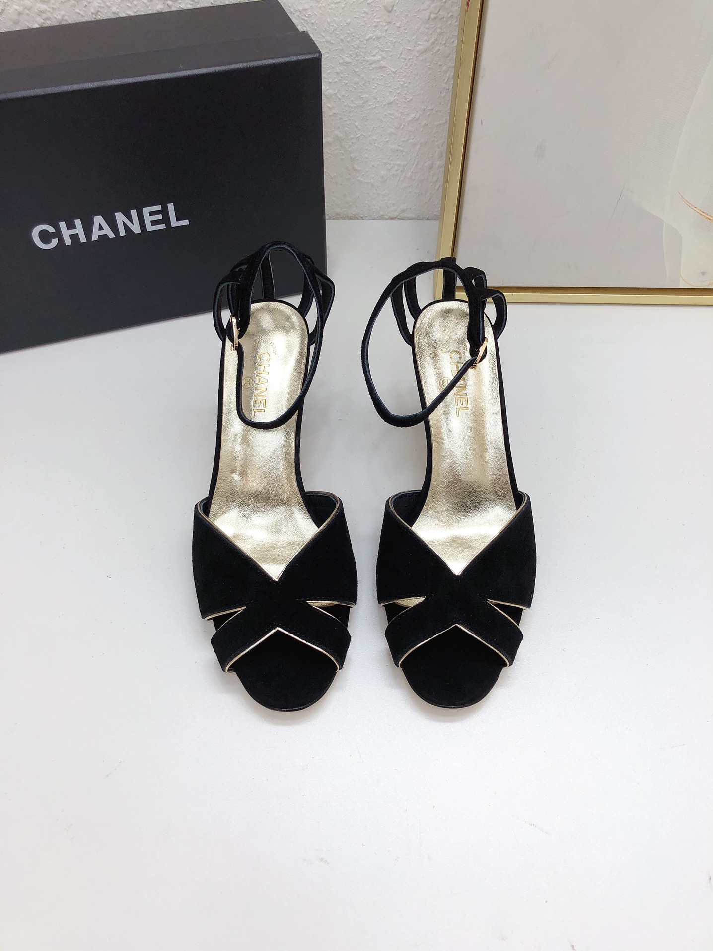 Chanel Zapatos de tacón alto Sandalias Dermis Piel de oveja Colección primavera – verano