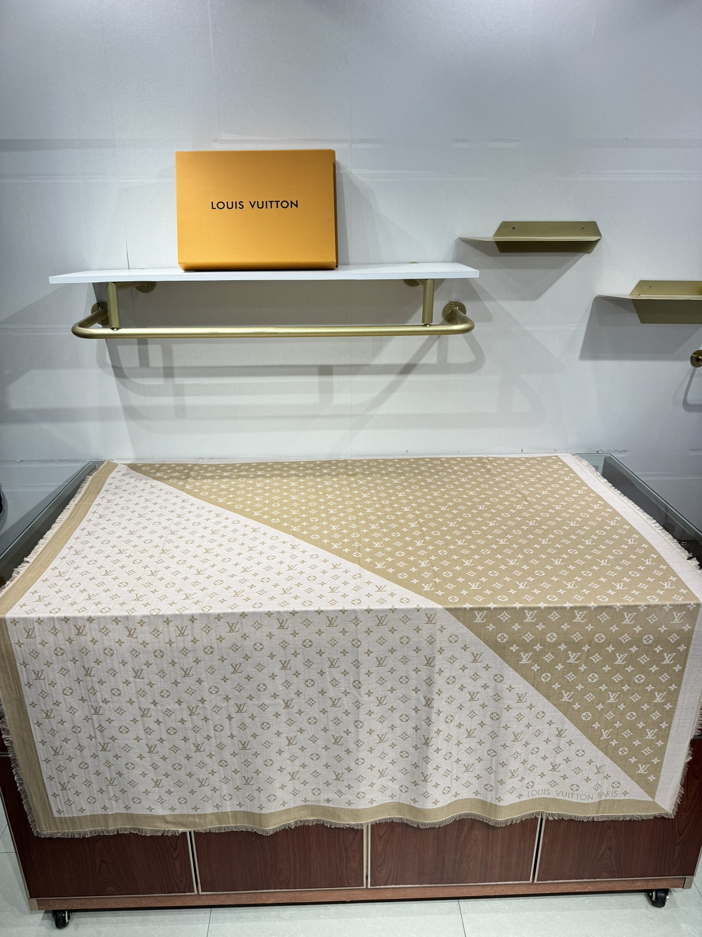 💟2025年新款上😍 真心赞👍驴家新款【1854羊绒方巾140】Nicolas Ghesquière 令