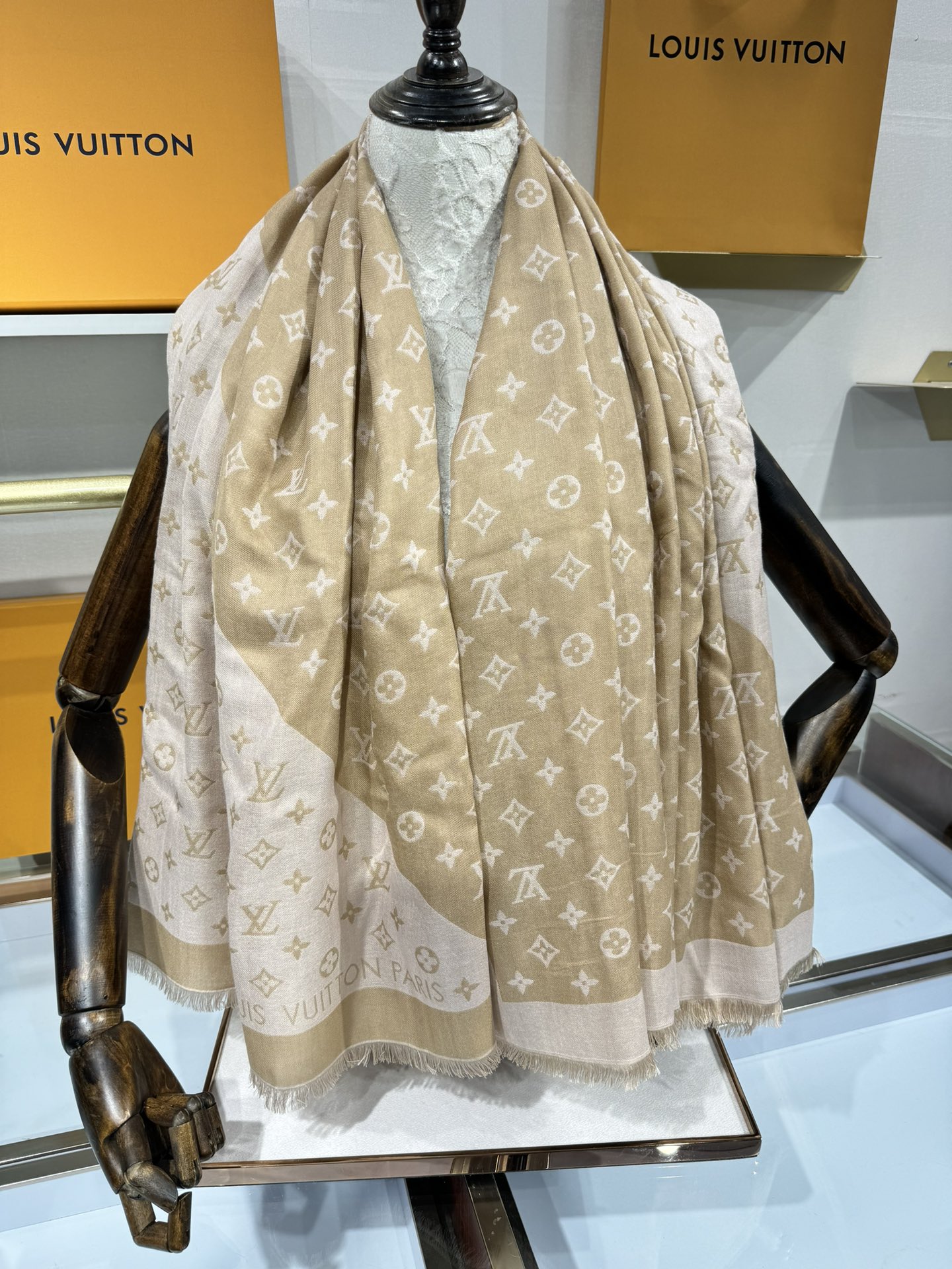 💟2025年新款上😍 真心赞👍驴家新款【1854羊绒方巾140】Nicolas Ghesquière 令